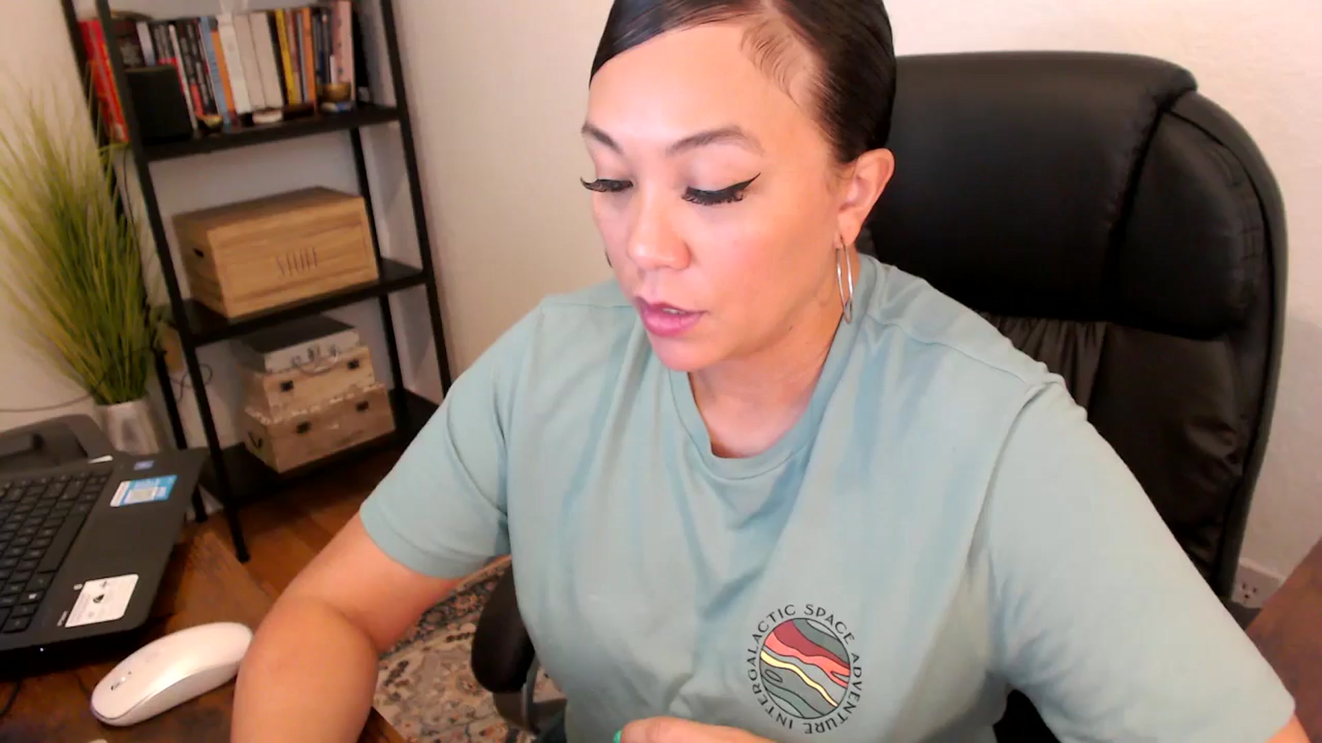 Gallery image thumbnail from MickaylaMoon's myfreecams stream on, 08/08/2024, 19:38 image 10 of 20