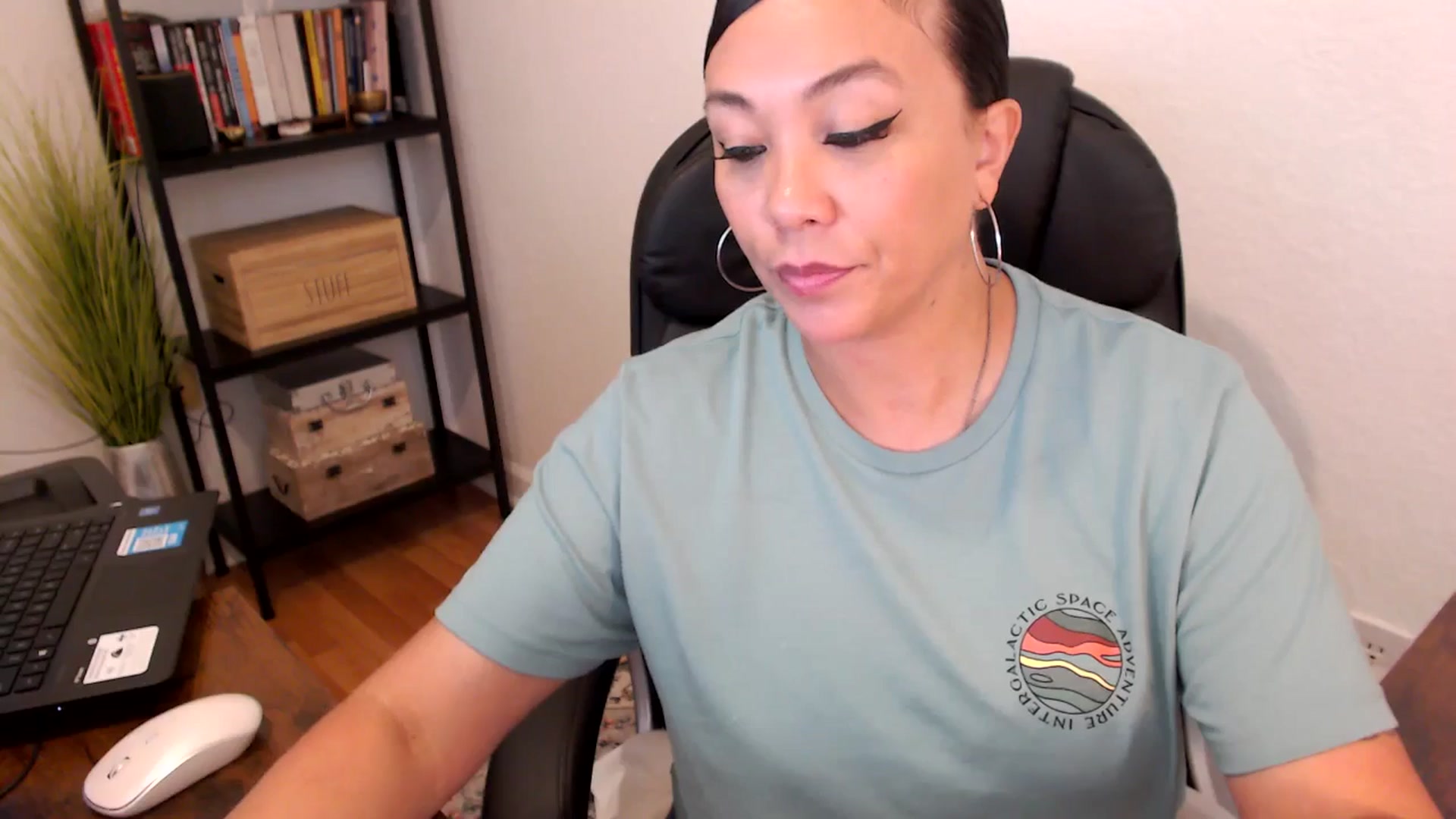 Gallery image thumbnail from MickaylaMoon's myfreecams stream on, 08/08/2024, 20:03 image 12 of 20