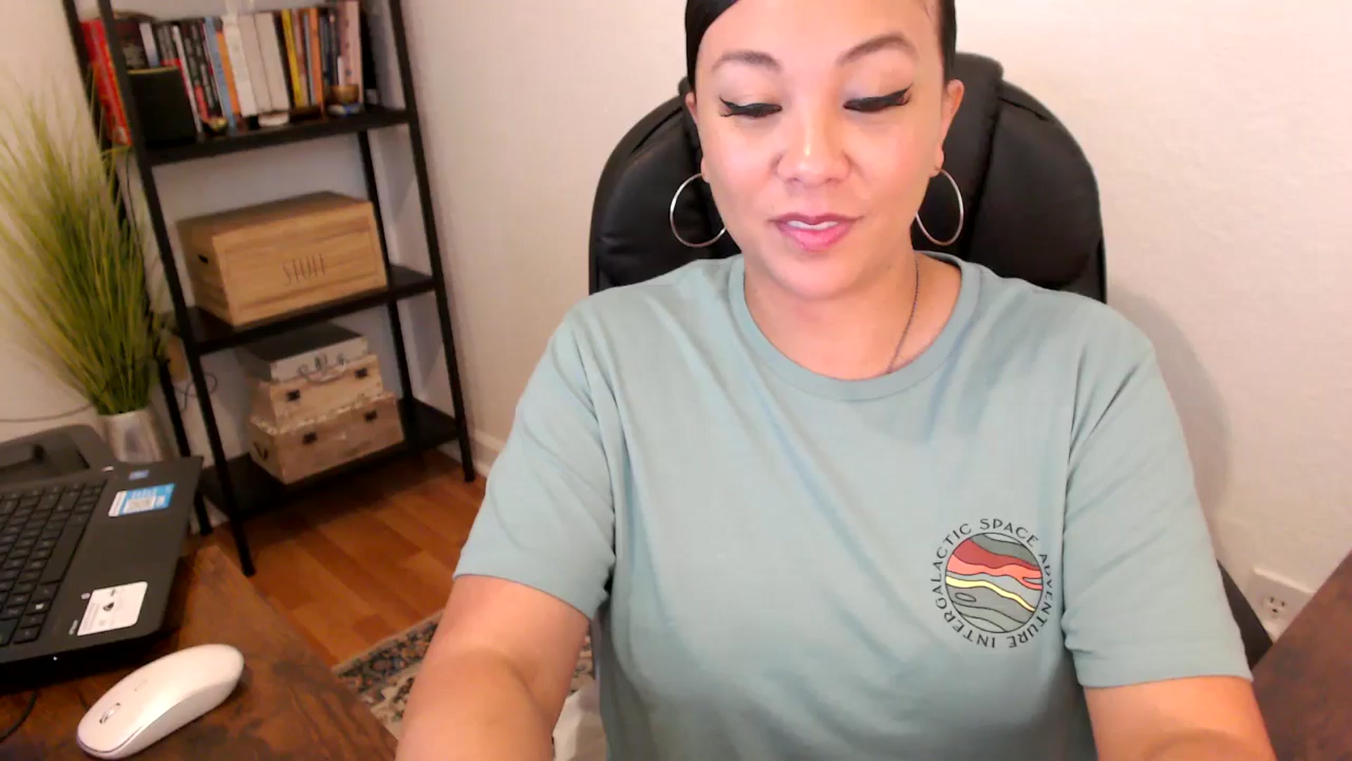 Gallery image thumbnail from MickaylaMoon's myfreecams stream on, 08/08/2024, 20:03 image 8 of 20