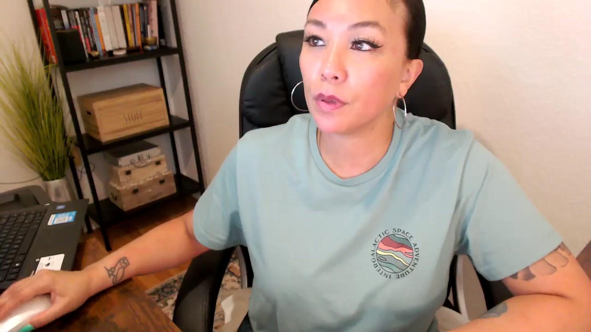 Gallery image thumbnail from MickaylaMoon's myfreecams stream on, 08/08/2024, 21:46 image 2 of 20