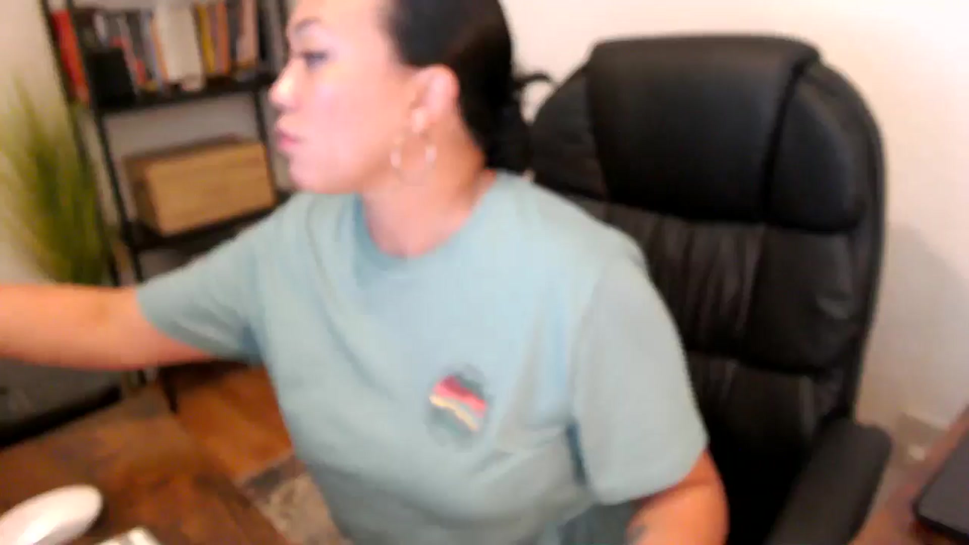 Gallery image thumbnail from MickaylaMoon's myfreecams stream on, 08/08/2024, 21:46 image 20 of 20