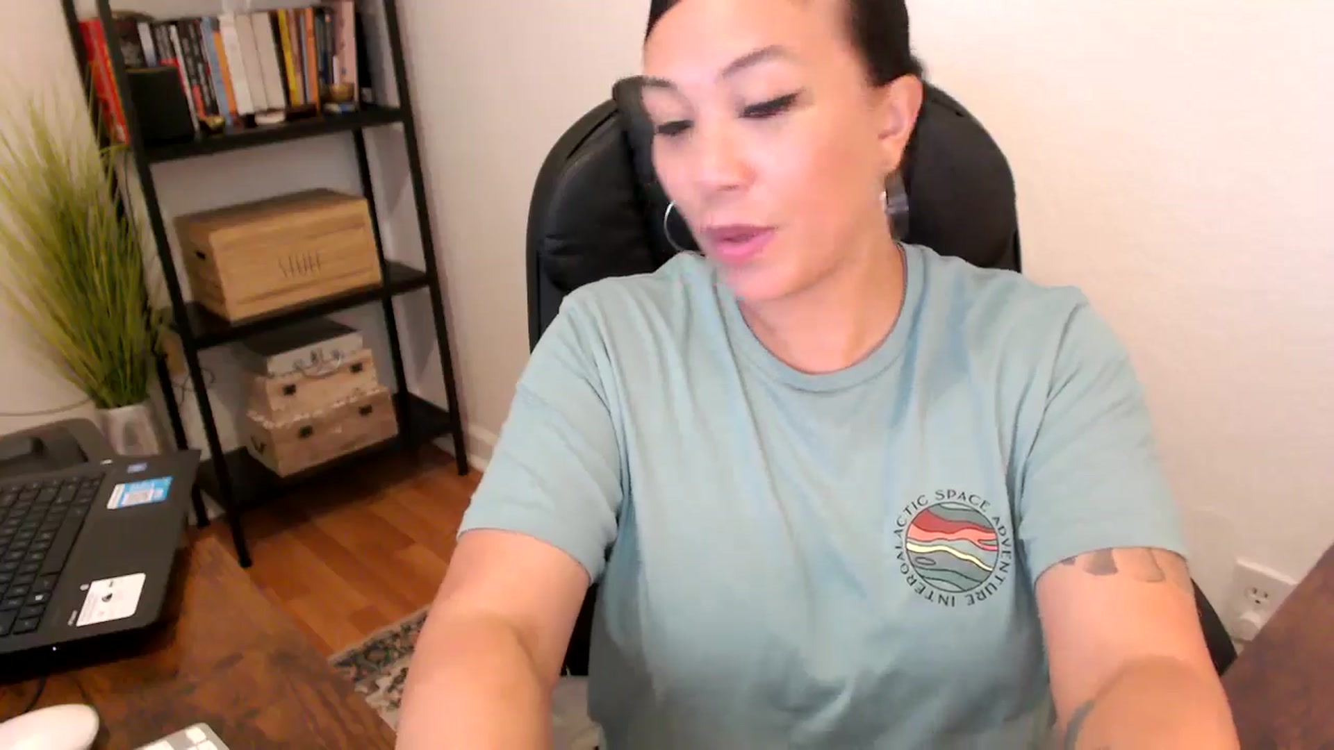 Gallery image thumbnail from MickaylaMoon's myfreecams stream on, 08/08/2024, 21:46 image 10 of 20