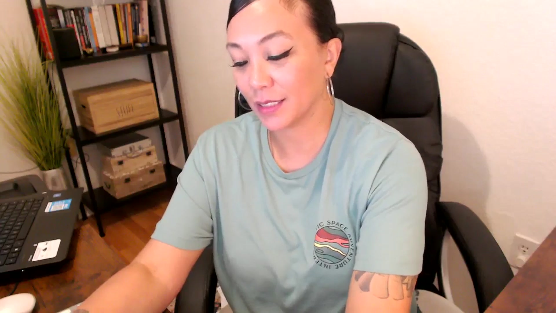 Gallery image thumbnail from MickaylaMoon's myfreecams stream on, 08/08/2024, 21:46 image 11 of 20