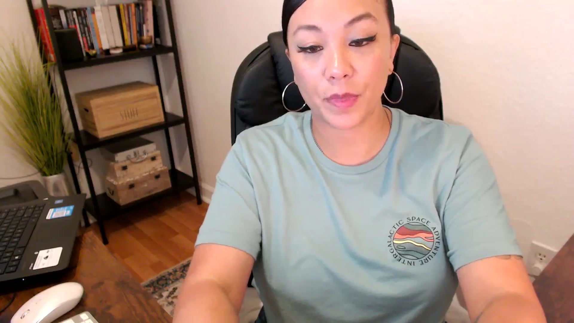 Gallery image thumbnail from MickaylaMoon's myfreecams stream on, 08/08/2024, 21:46 image 16 of 20