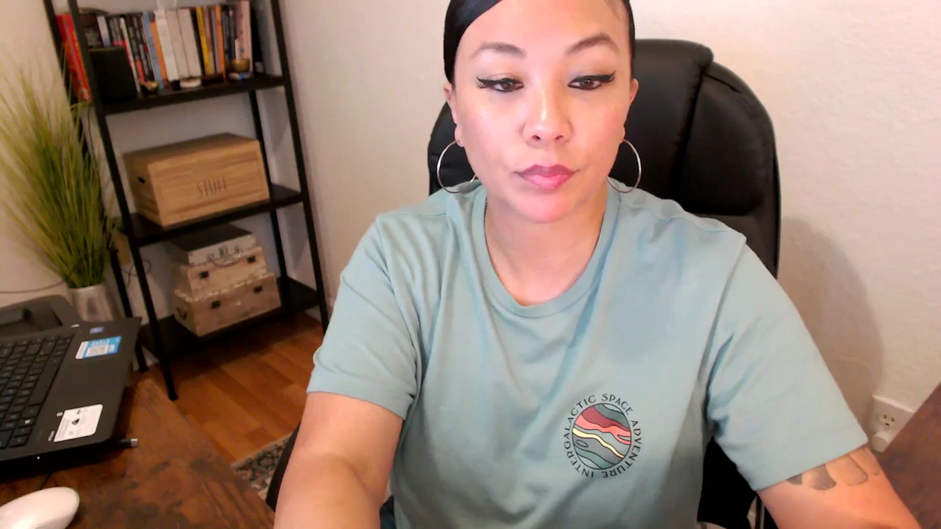 Gallery image thumbnail from MickaylaMoon's myfreecams stream on, 08/08/2024, 21:46 image 4 of 20