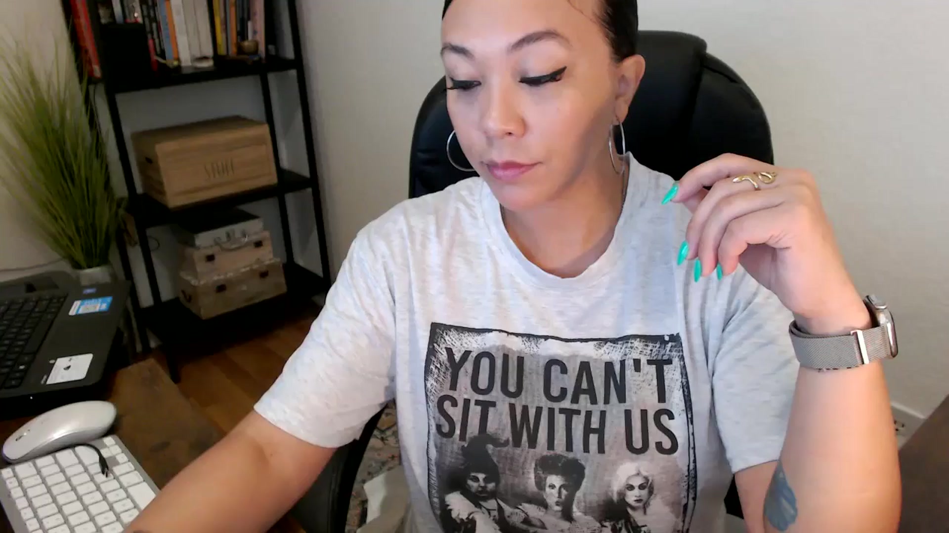 Gallery image thumbnail from MickaylaMoon's myfreecams stream on, 08/09/2024, 14:09 image 11 of 20