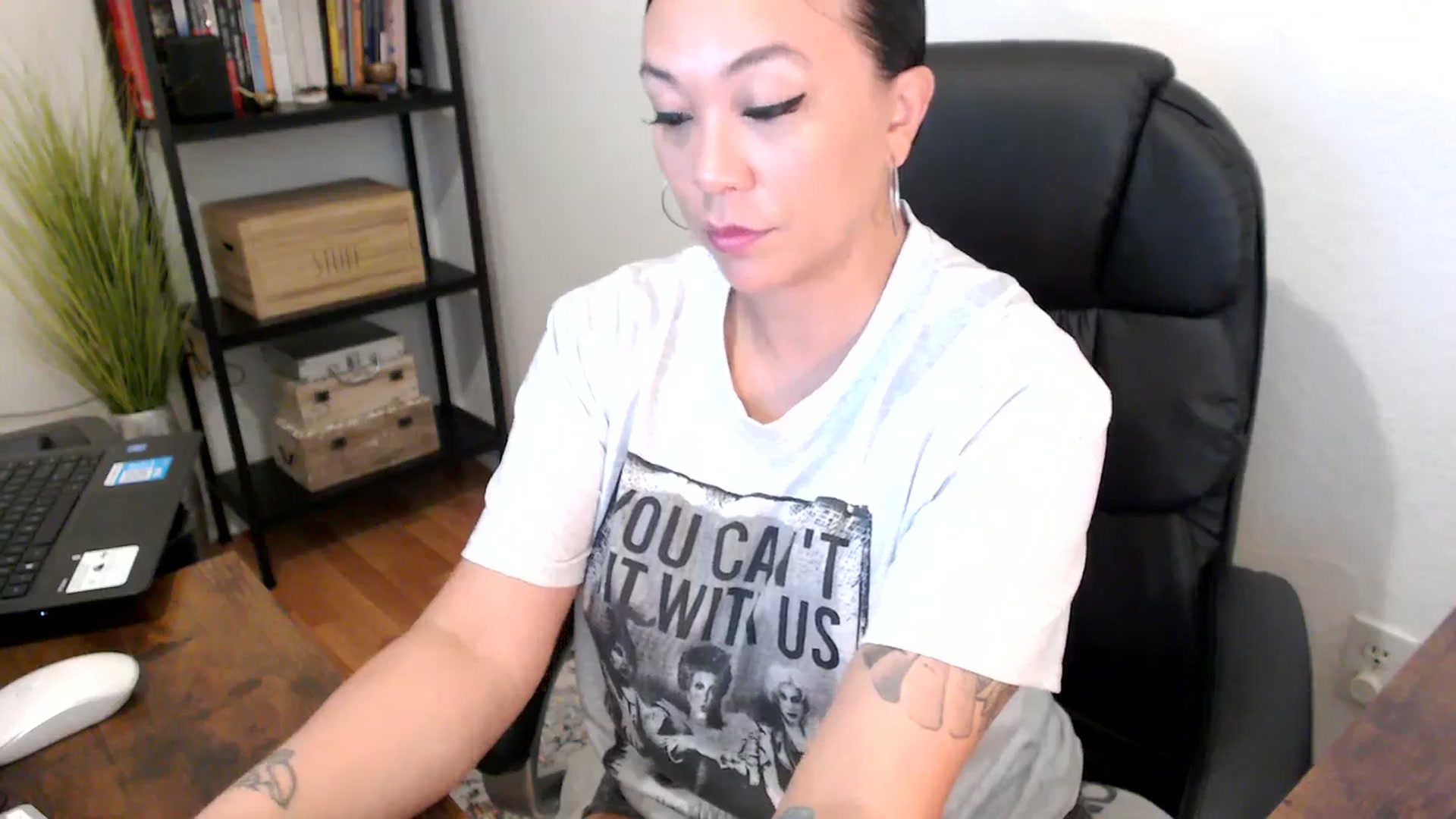 Gallery image thumbnail from MickaylaMoon's myfreecams stream on, 08/09/2024, 14:42 image 4 of 20