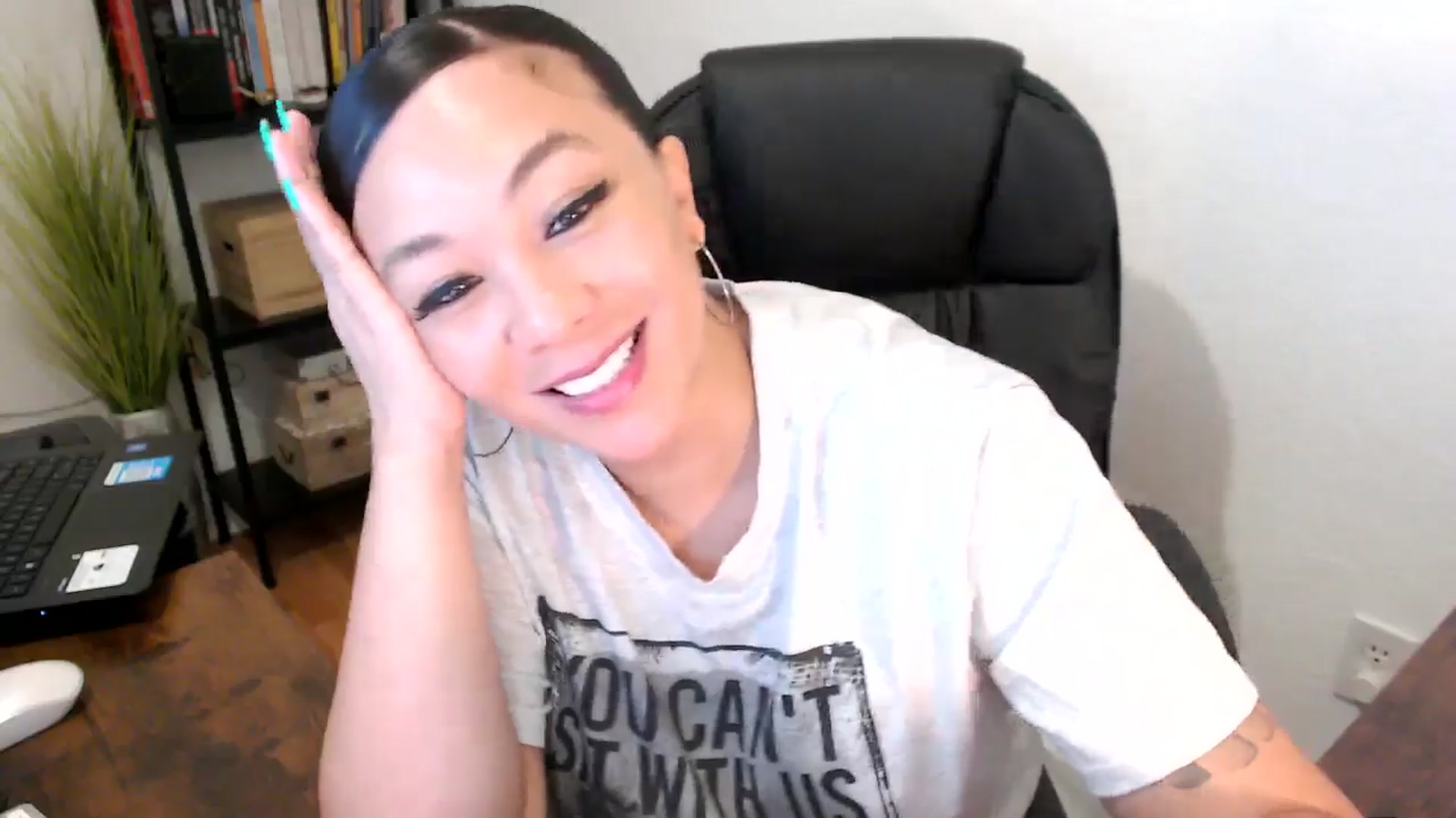 Gallery image thumbnail from MickaylaMoon's myfreecams stream on, 08/09/2024, 14:42 image 7 of 20