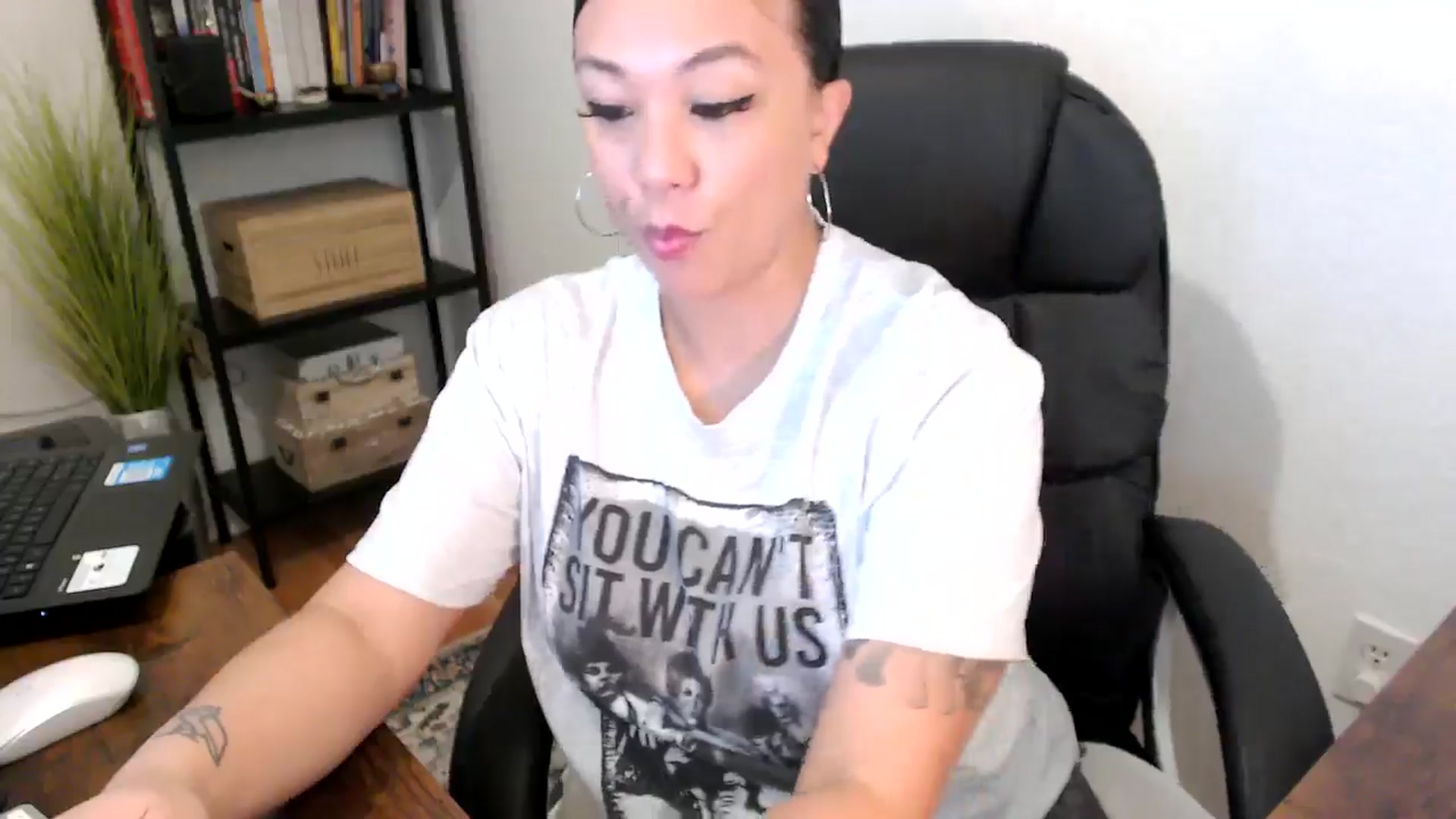 Gallery image thumbnail from MickaylaMoon's myfreecams stream on, 08/09/2024, 14:42 image 2 of 20