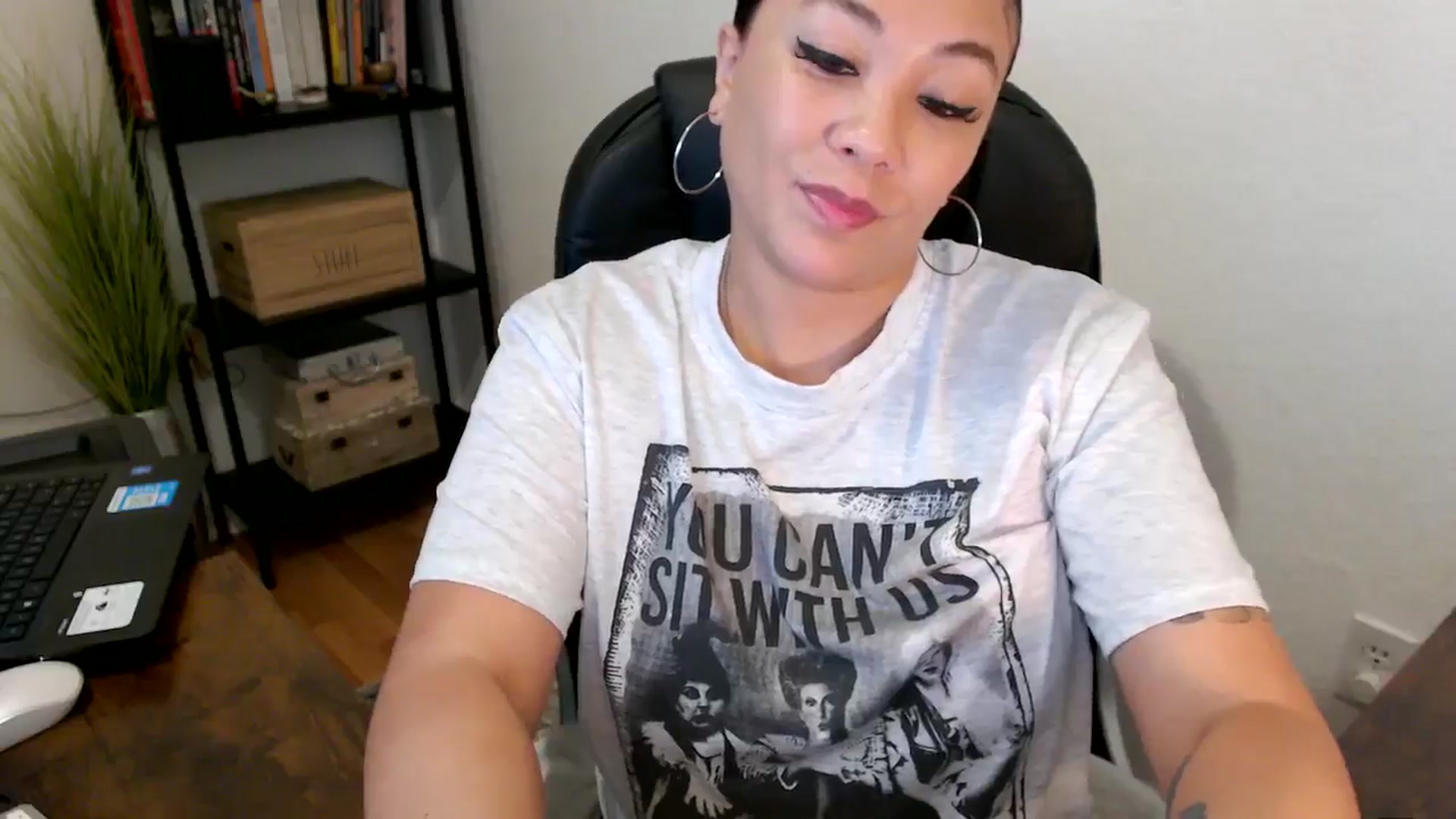 Gallery image thumbnail from MickaylaMoon's myfreecams stream on, 08/09/2024, 14:42 image 9 of 20
