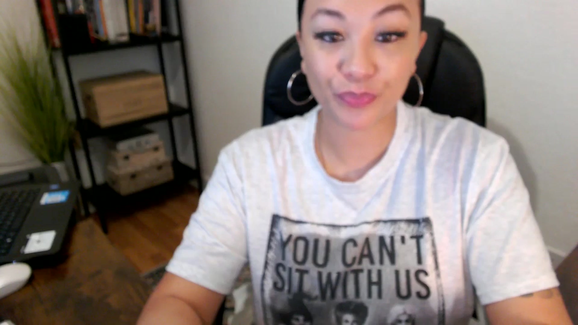 Gallery image thumbnail from MickaylaMoon's myfreecams stream on, 08/09/2024, 14:42 image 13 of 20