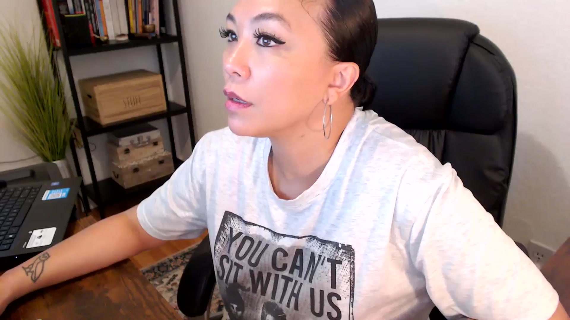 Gallery image thumbnail from MickaylaMoon's myfreecams stream on, 08/09/2024, 16:47 image 6 of 20