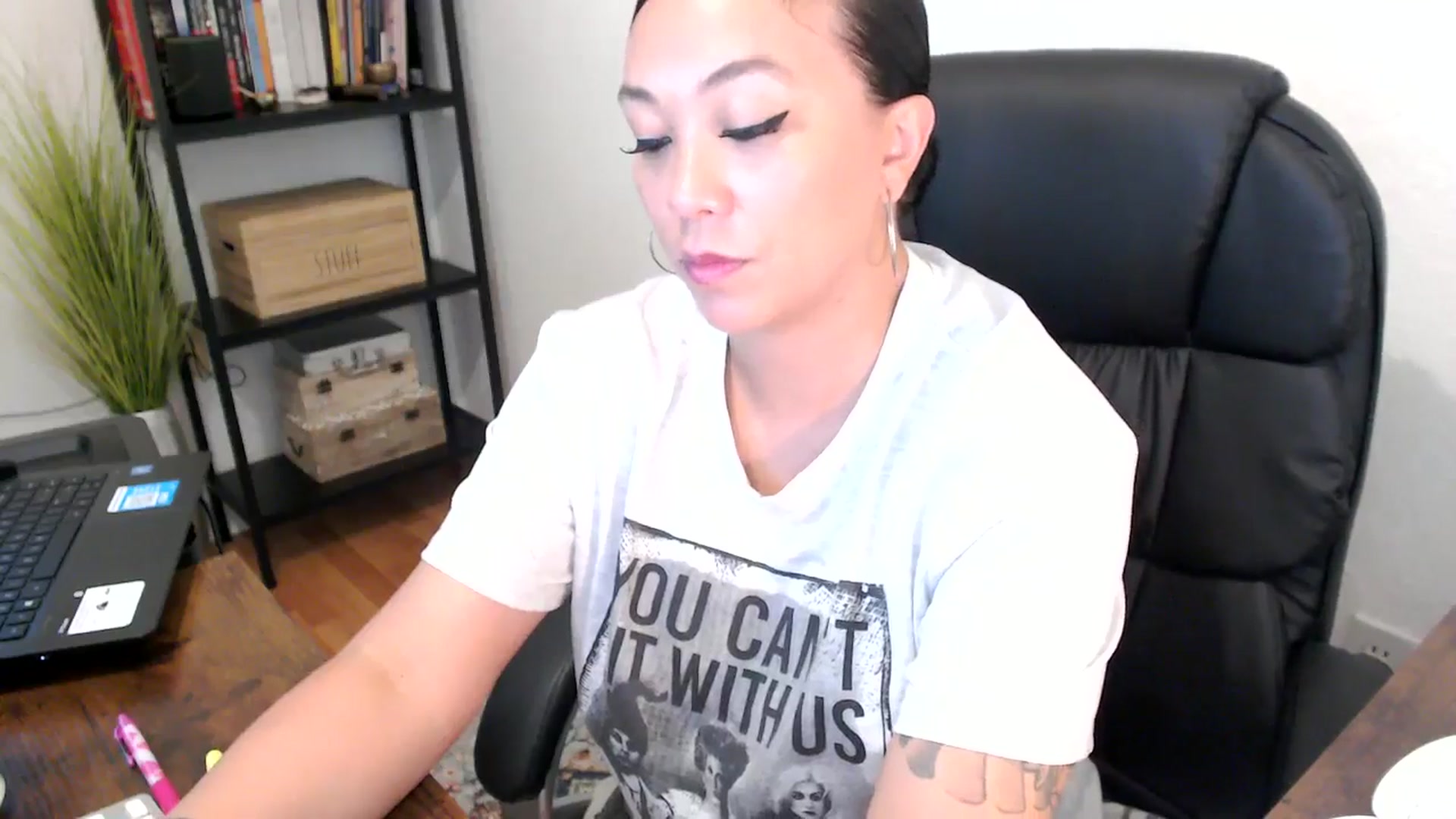 Gallery image thumbnail from MickaylaMoon's myfreecams stream on, 08/09/2024, 17:29 image 5 of 20