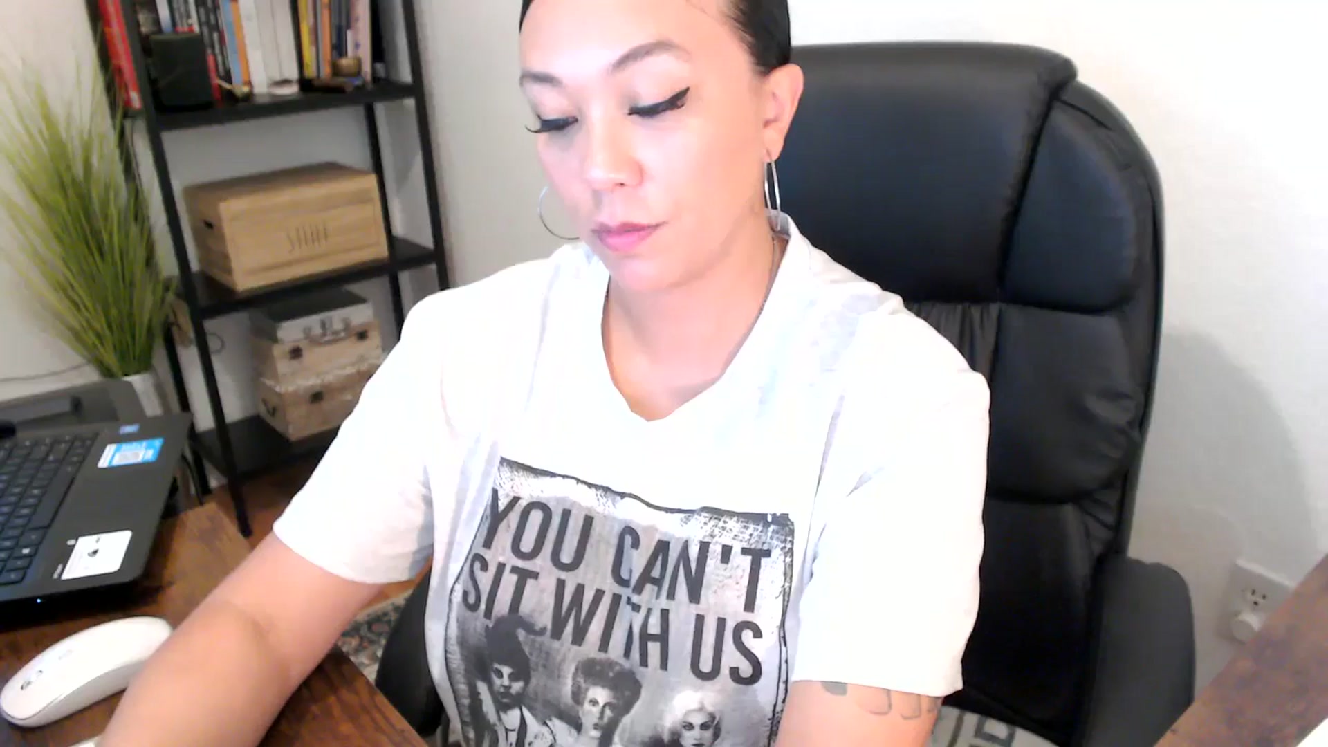 Gallery image thumbnail from MickaylaMoon's myfreecams stream on, 08/09/2024, 18:07 image 7 of 20