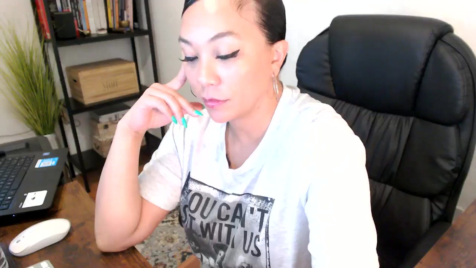 Gallery image thumbnail from MickaylaMoon's myfreecams stream on, 08/09/2024, 18:07 image 20 of 20