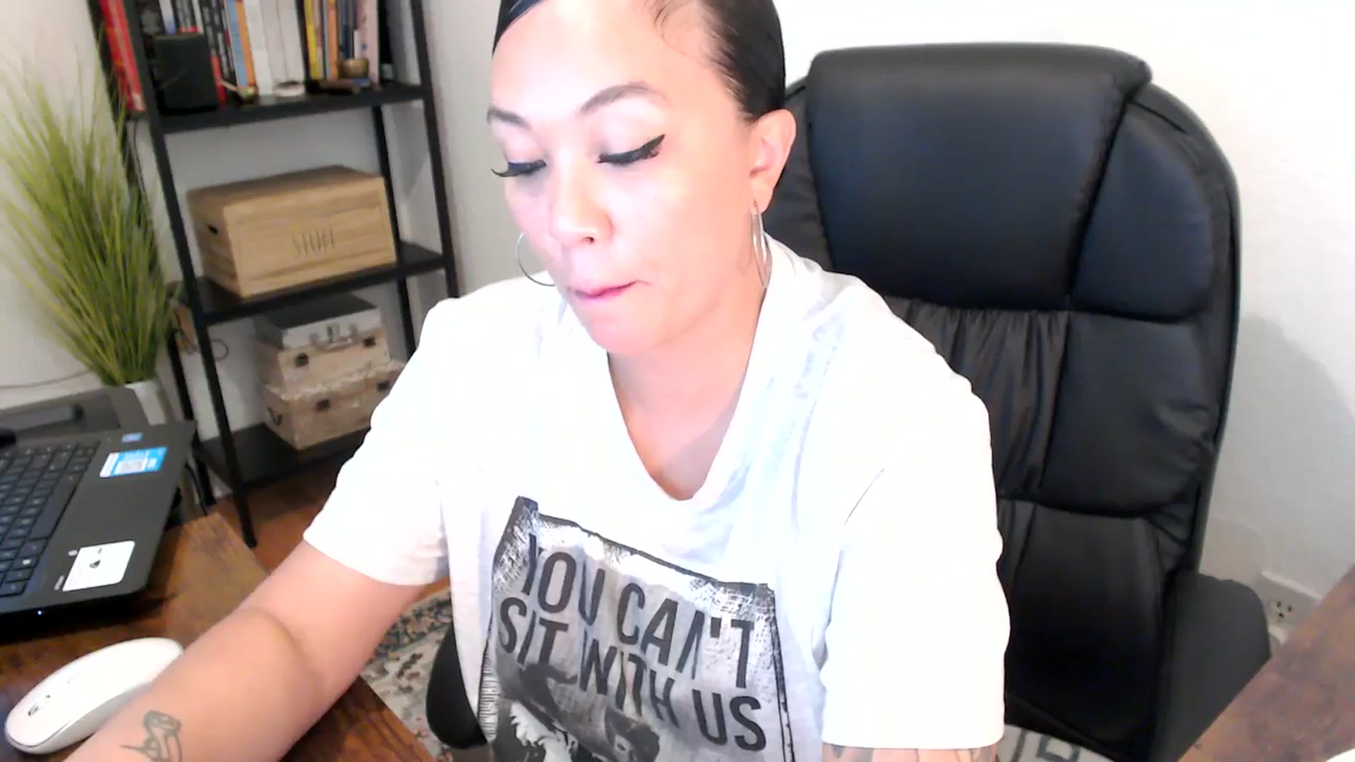 Gallery image thumbnail from MickaylaMoon's myfreecams stream on, 08/09/2024, 18:07 image 5 of 20
