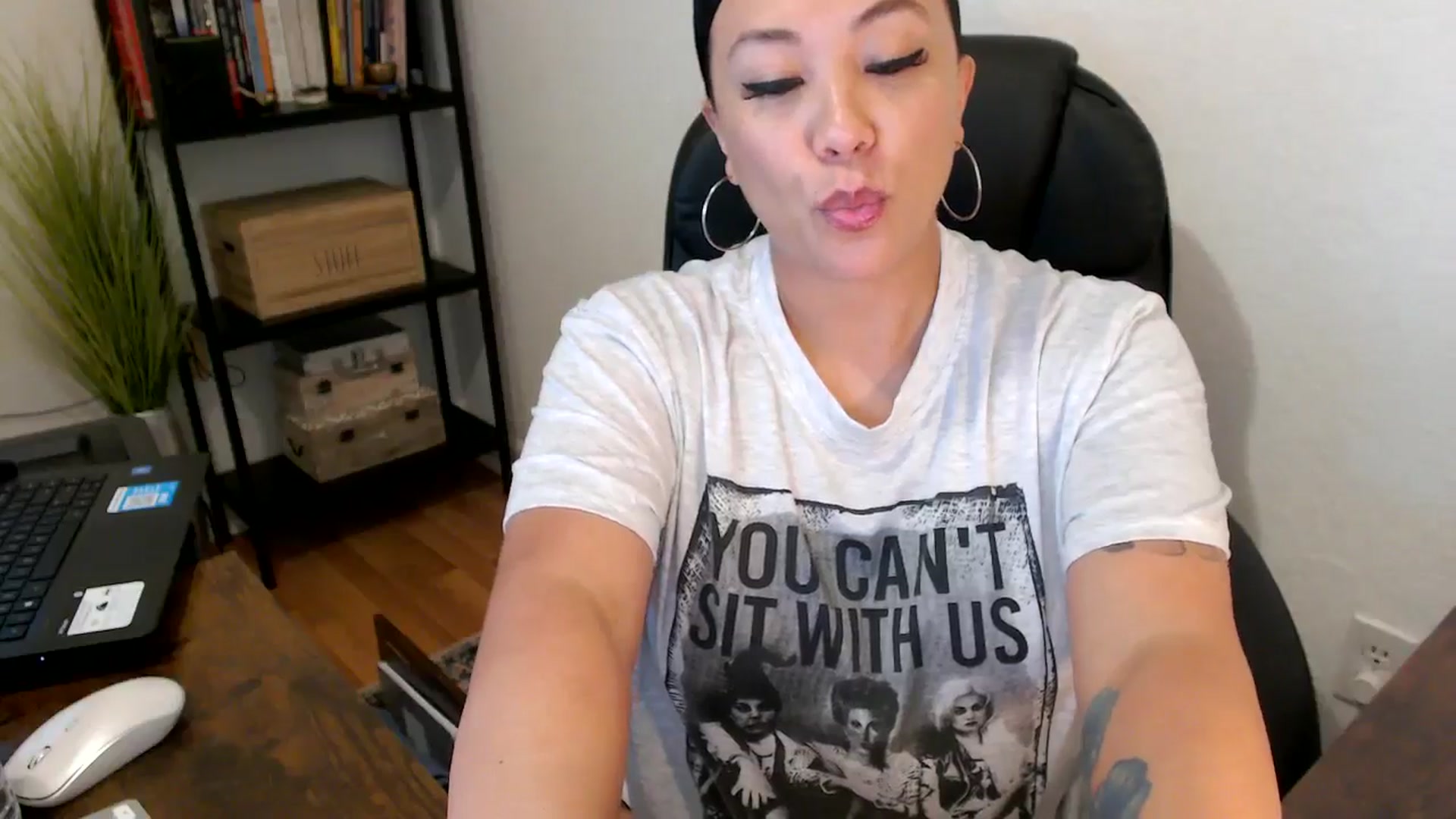 Gallery image thumbnail from MickaylaMoon's myfreecams stream on, 08/09/2024, 18:29 image 12 of 20
