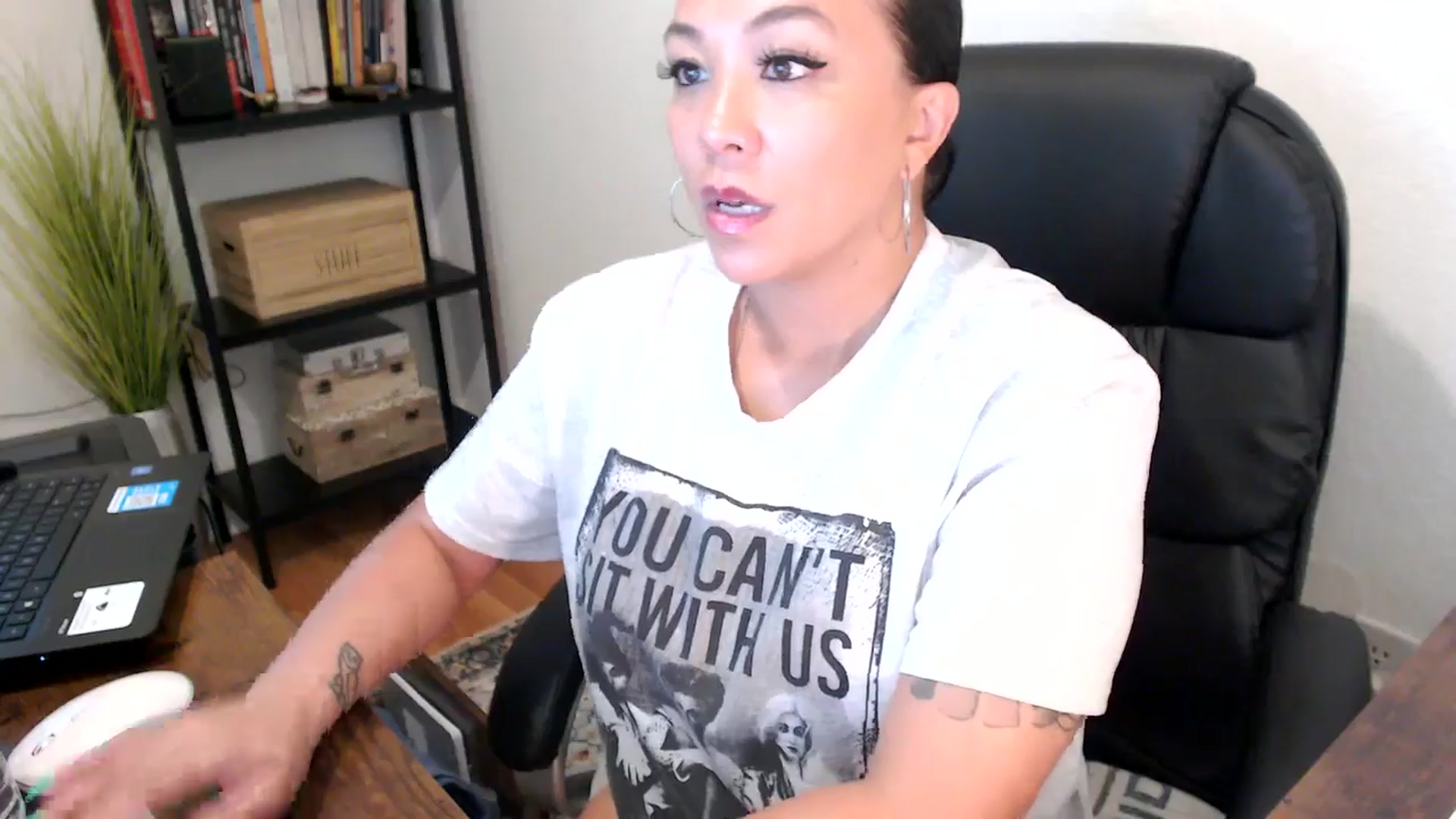 Gallery image thumbnail from MickaylaMoon's myfreecams stream on, 08/09/2024, 18:29 image 6 of 20