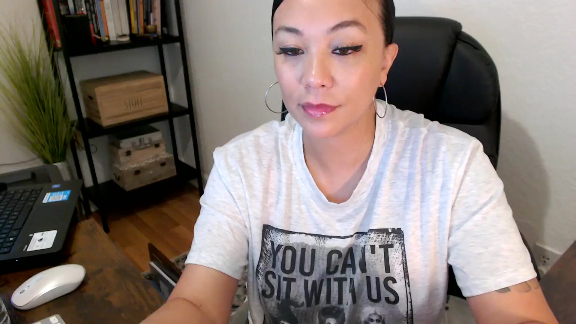 Gallery image thumbnail from MickaylaMoon's myfreecams stream on, 08/09/2024, 18:29 image 1 of 20