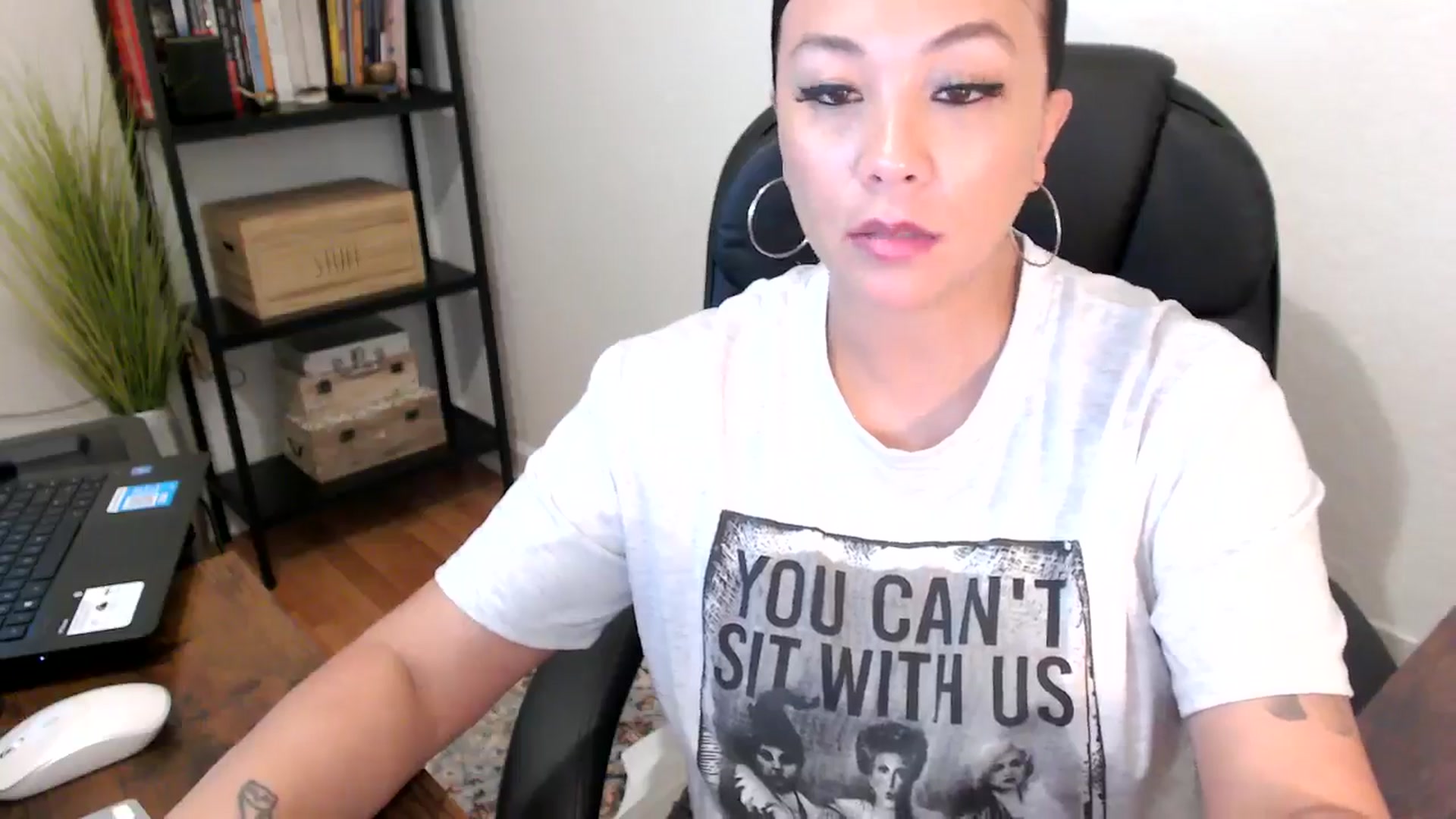 Gallery image thumbnail from MickaylaMoon's myfreecams stream on, 08/09/2024, 19:19 image 2 of 20