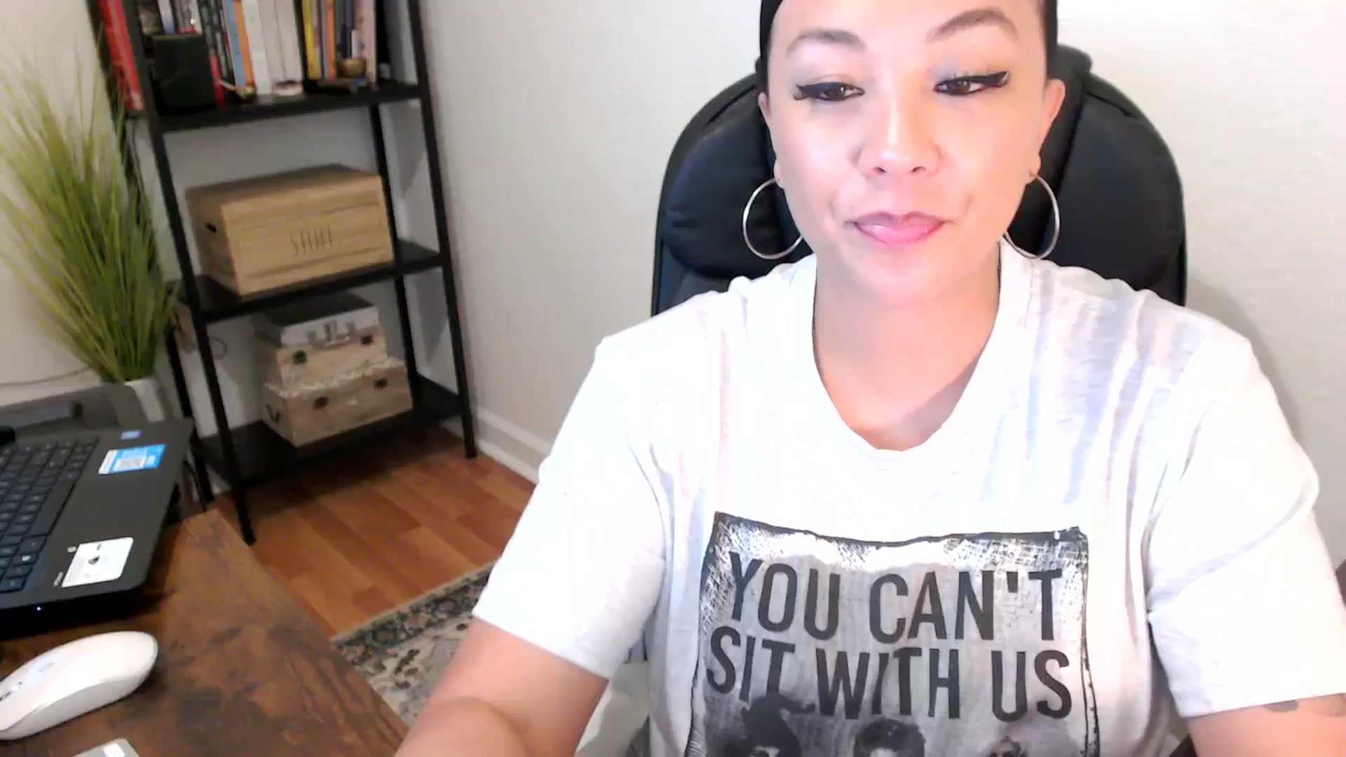 Gallery image thumbnail from MickaylaMoon's myfreecams stream on, 08/09/2024, 19:19 image 1 of 20