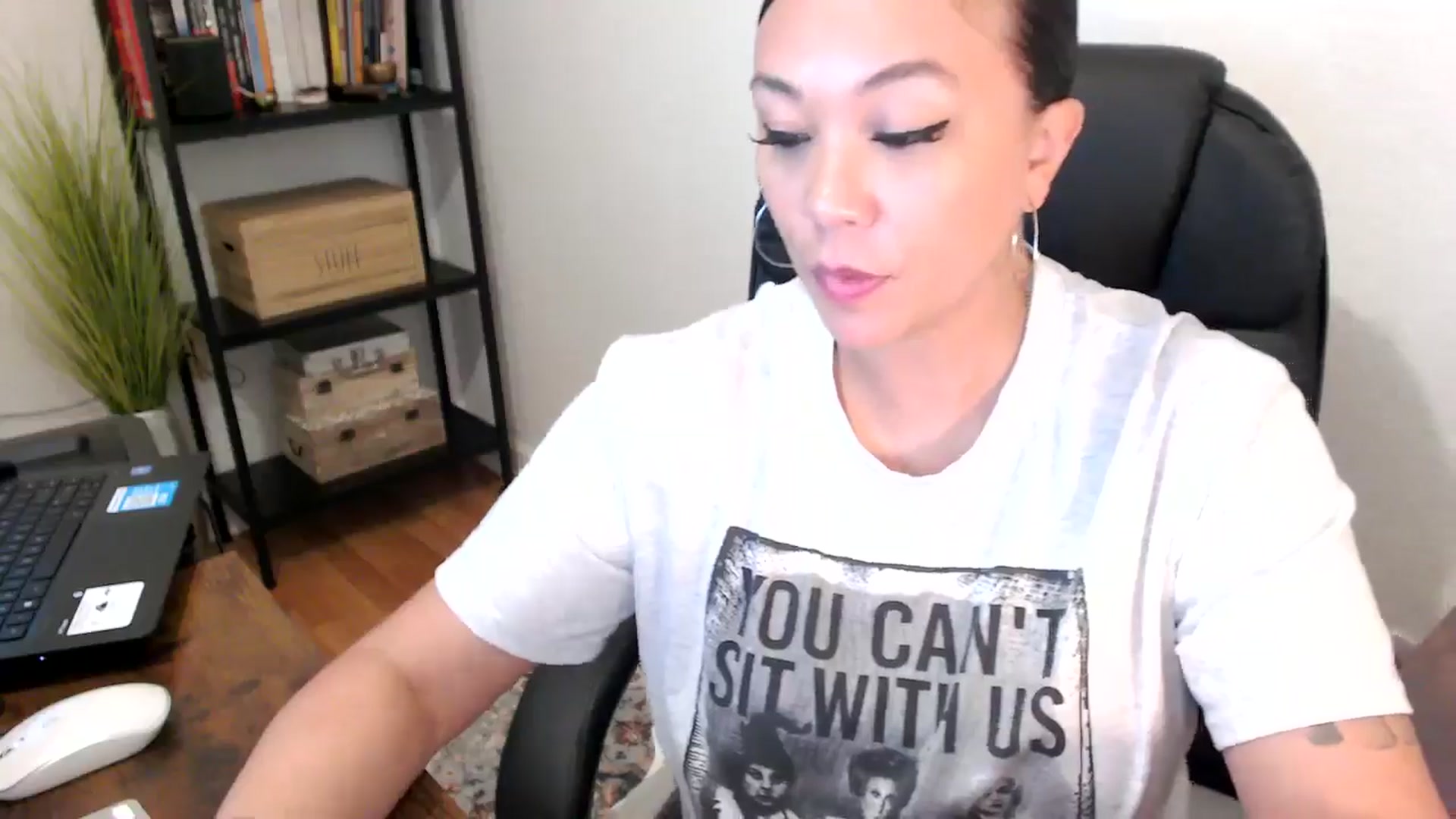 Gallery image thumbnail from MickaylaMoon's myfreecams stream on, 08/09/2024, 19:19 image 3 of 20