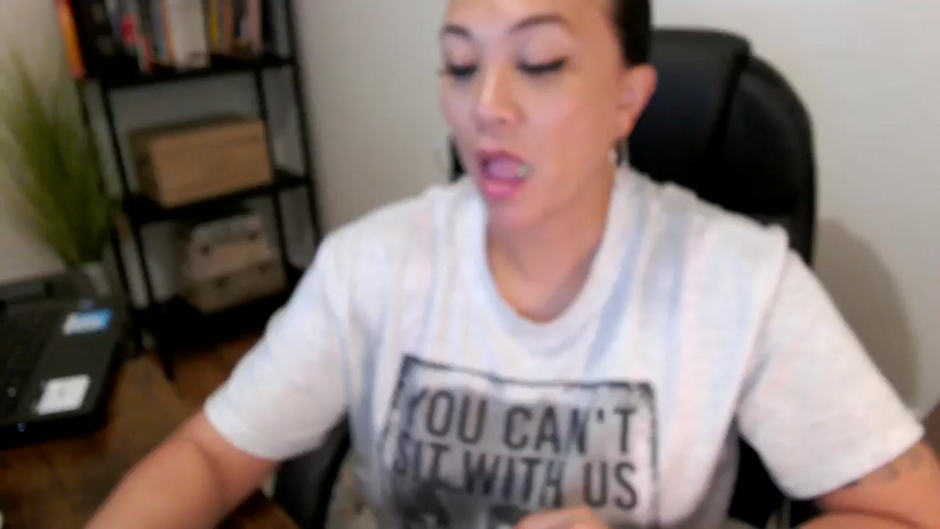 Gallery image thumbnail from MickaylaMoon's myfreecams stream on, 08/09/2024, 20:25 image 19 of 20