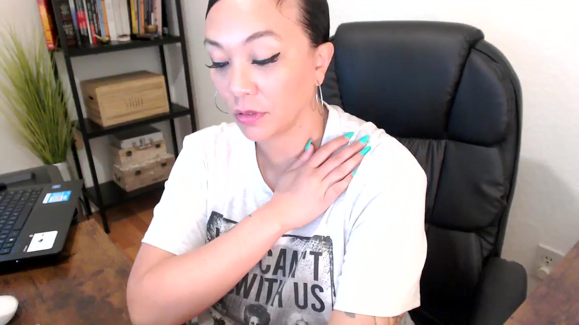 Gallery image thumbnail from MickaylaMoon's myfreecams stream on, 08/09/2024, 20:25 image 15 of 20