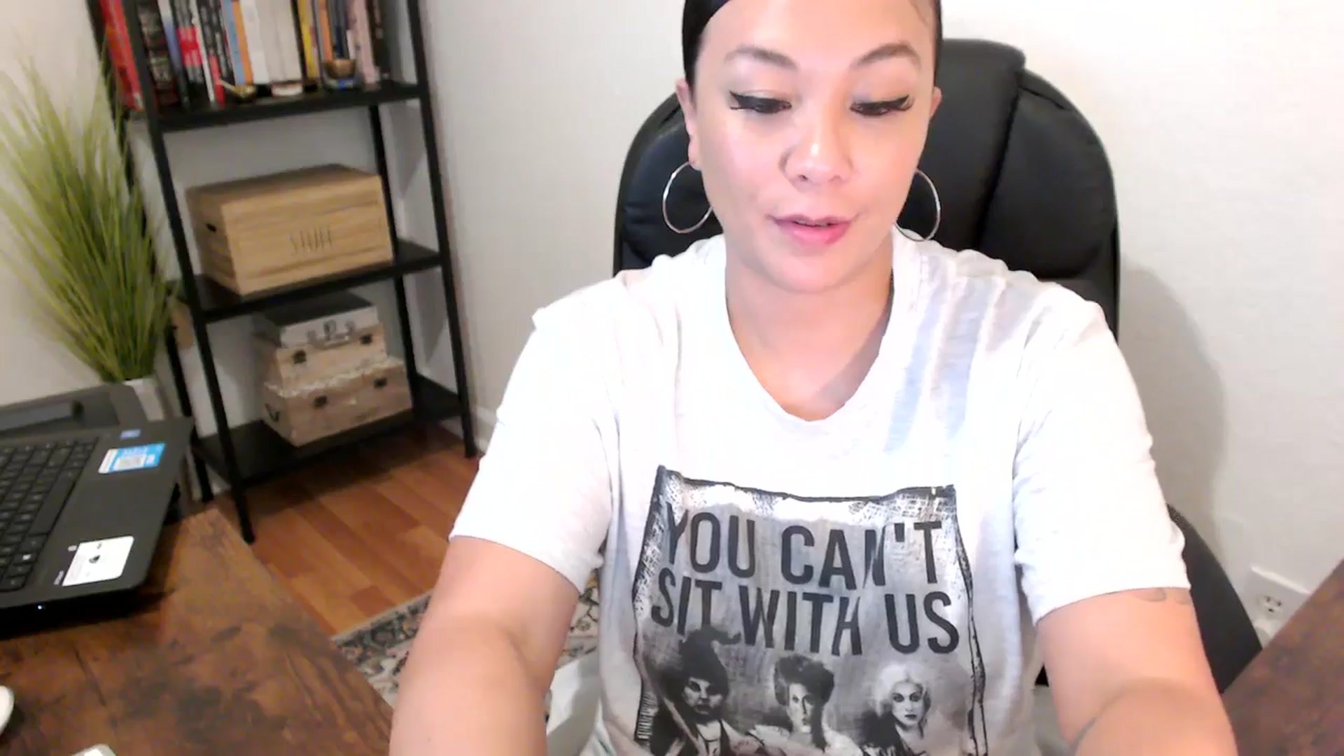Gallery image thumbnail from MickaylaMoon's myfreecams stream on, 08/09/2024, 21:35 image 7 of 20