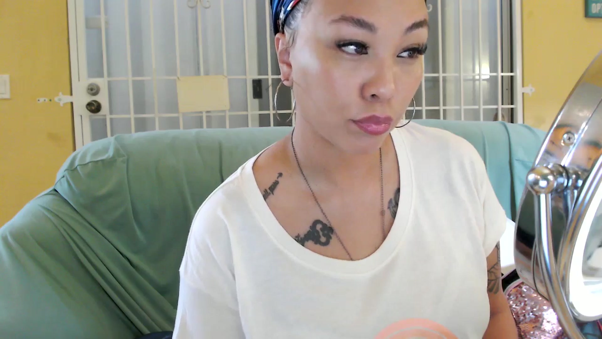 Gallery image thumbnail from MickaylaMoon's myfreecams stream on, 08/10/2024, 14:52 image 19 of 20