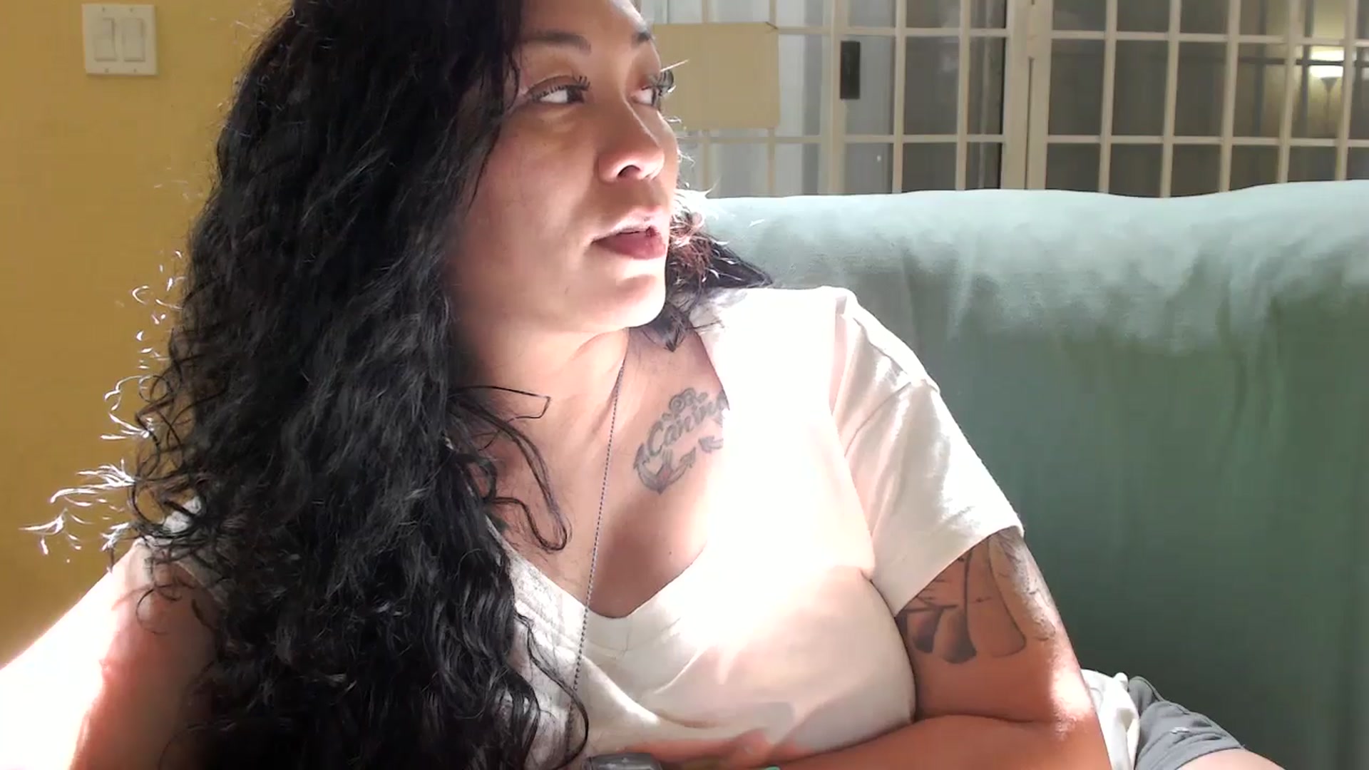Gallery image thumbnail from MickaylaMoon's myfreecams stream on, 08/11/2024, 20:43 image 4 of 20