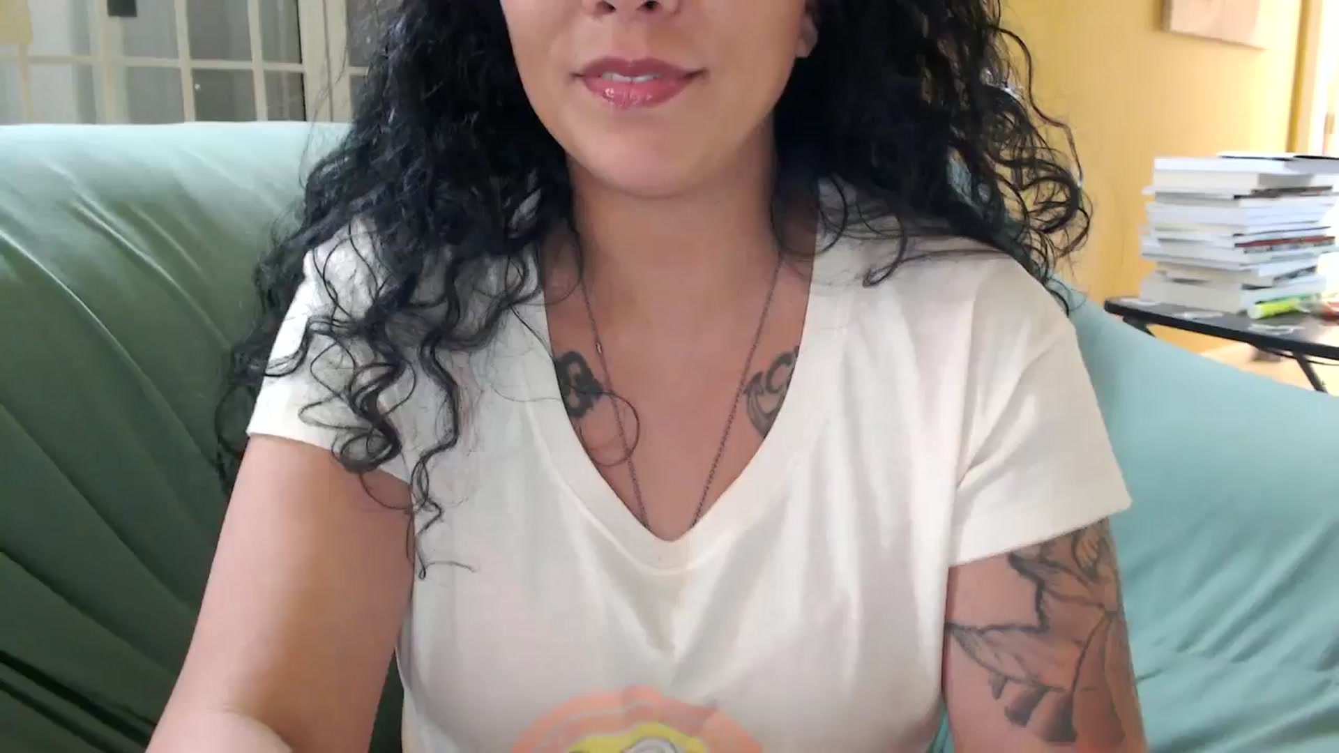 Gallery image thumbnail from MickaylaMoon's myfreecams stream on, 08/11/2024, 21:04 image 15 of 20