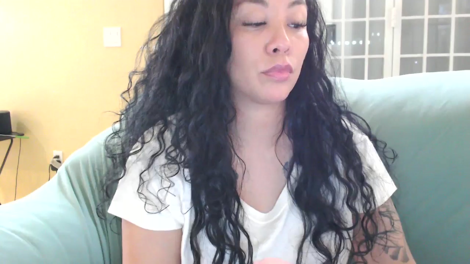 Gallery image thumbnail from MickaylaMoon's myfreecams stream on, 08/11/2024, 21:56 image 16 of 20