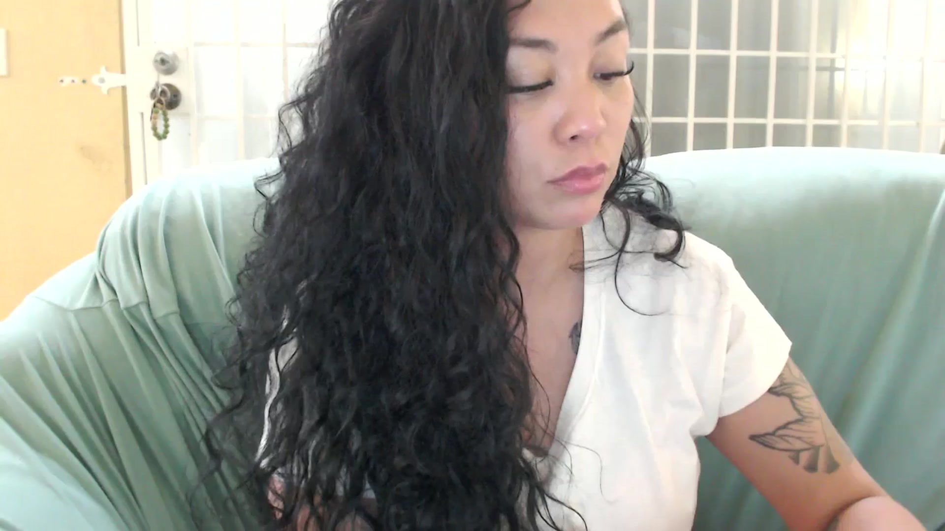 Gallery image thumbnail from MickaylaMoon's myfreecams stream on, 08/11/2024, 21:56 image 3 of 20
