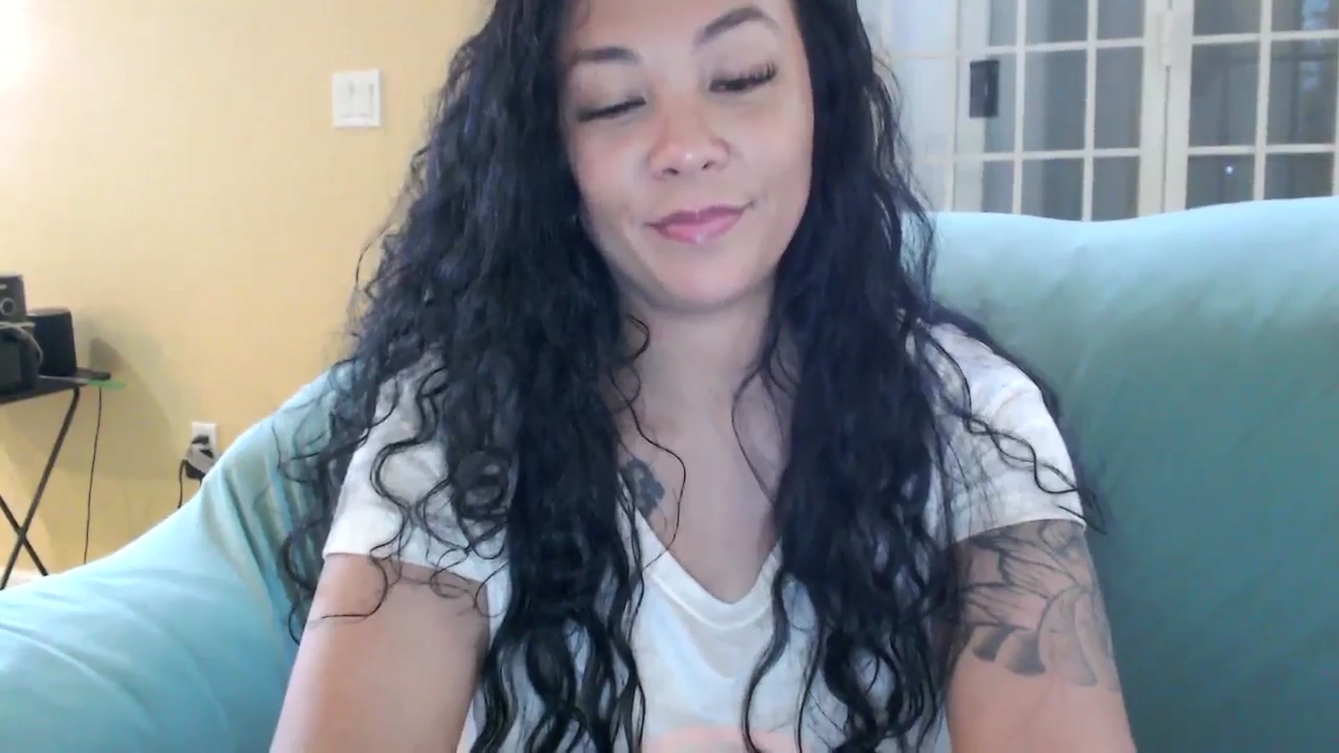 Gallery image thumbnail from MickaylaMoon's myfreecams stream on, 08/11/2024, 21:56 image 18 of 20