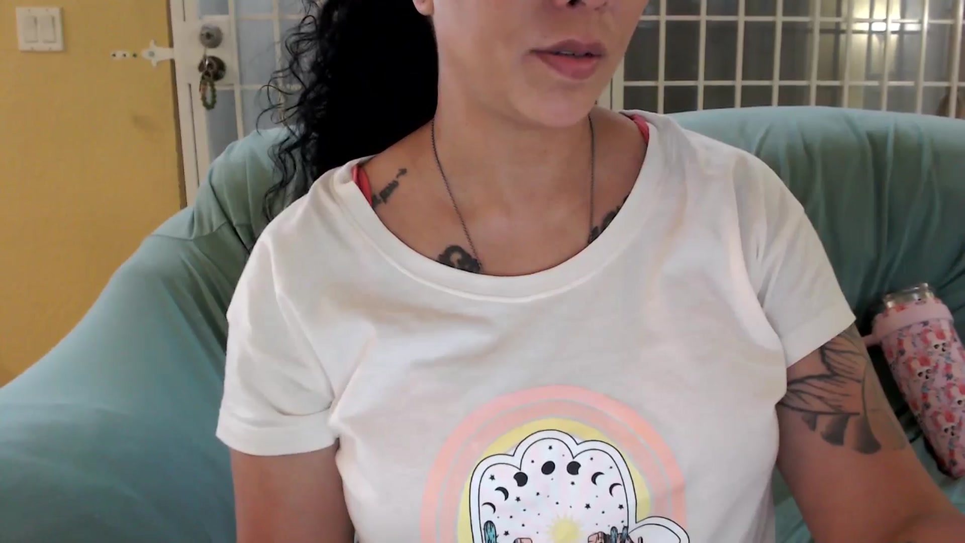 Gallery image thumbnail from MickaylaMoon's myfreecams stream on, 08/11/2024, 22:56 image 14 of 20