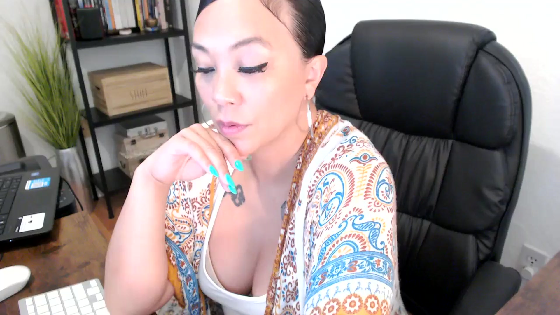 Gallery image thumbnail from MickaylaMoon's myfreecams stream on, 08/13/2024, 18:02 image 19 of 20