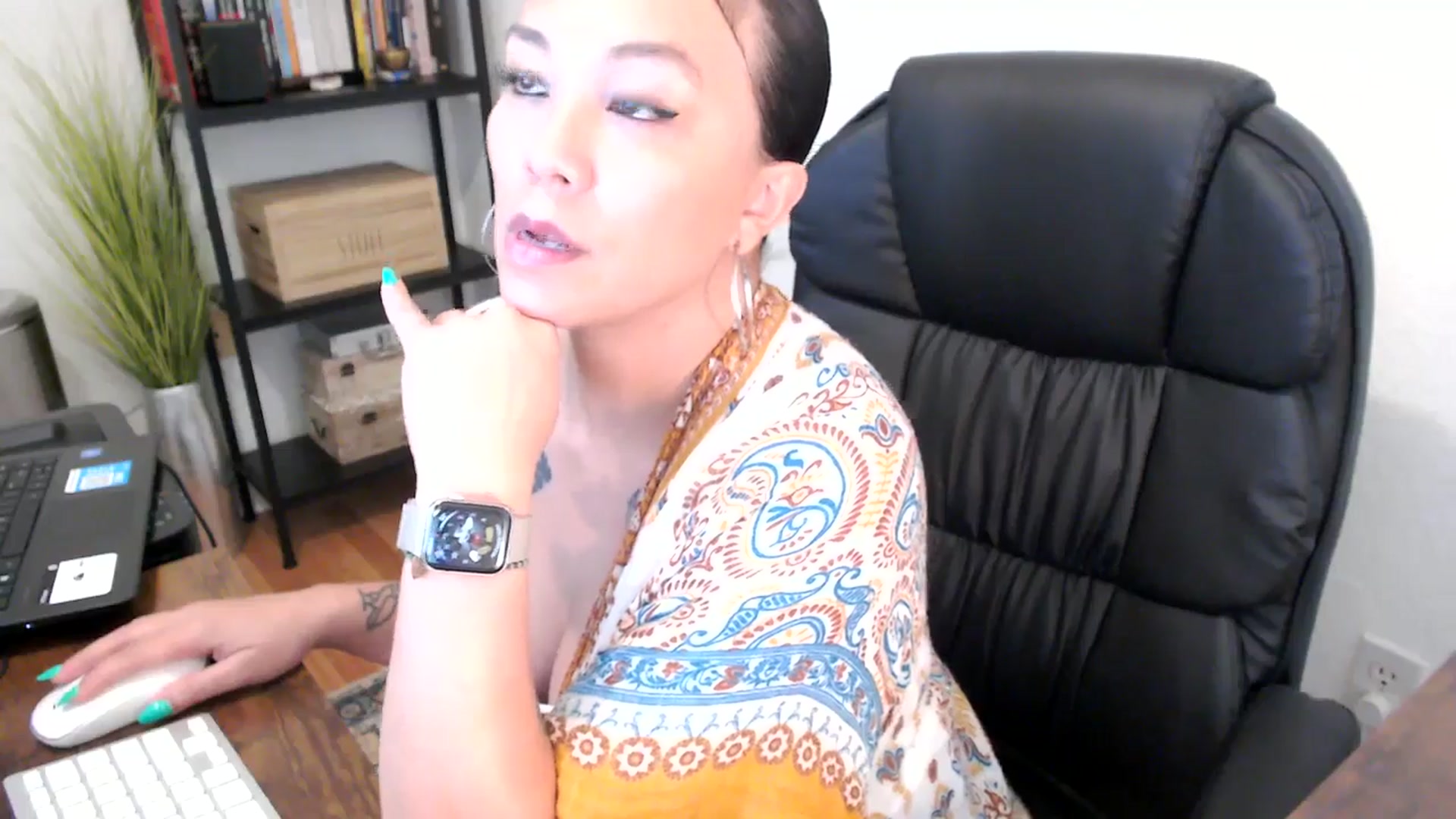 Gallery image thumbnail from MickaylaMoon's myfreecams stream on, 08/13/2024, 19:26 image 6 of 20