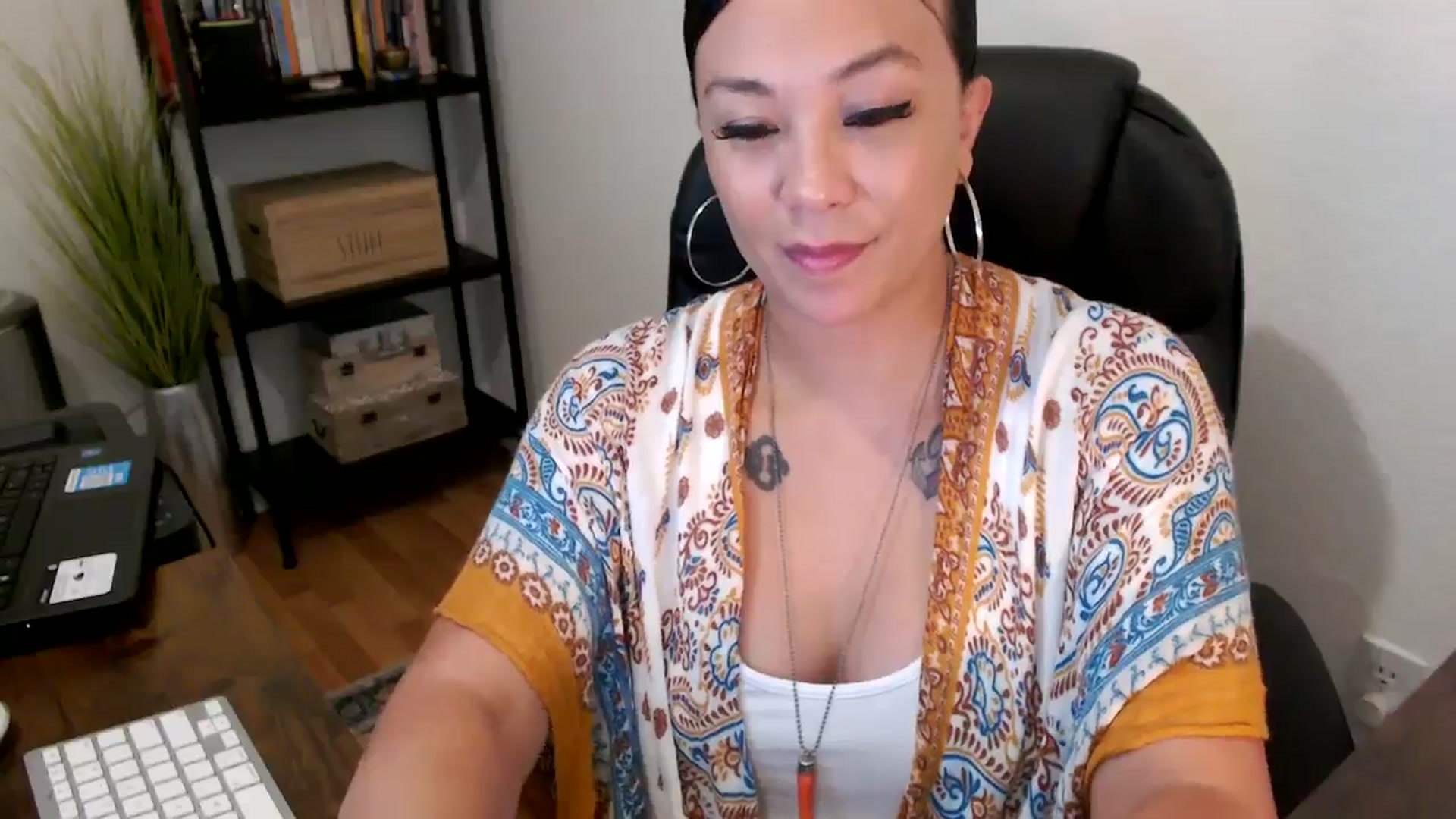 Gallery image thumbnail from MickaylaMoon's myfreecams stream on, 08/13/2024, 21:52 image 14 of 20