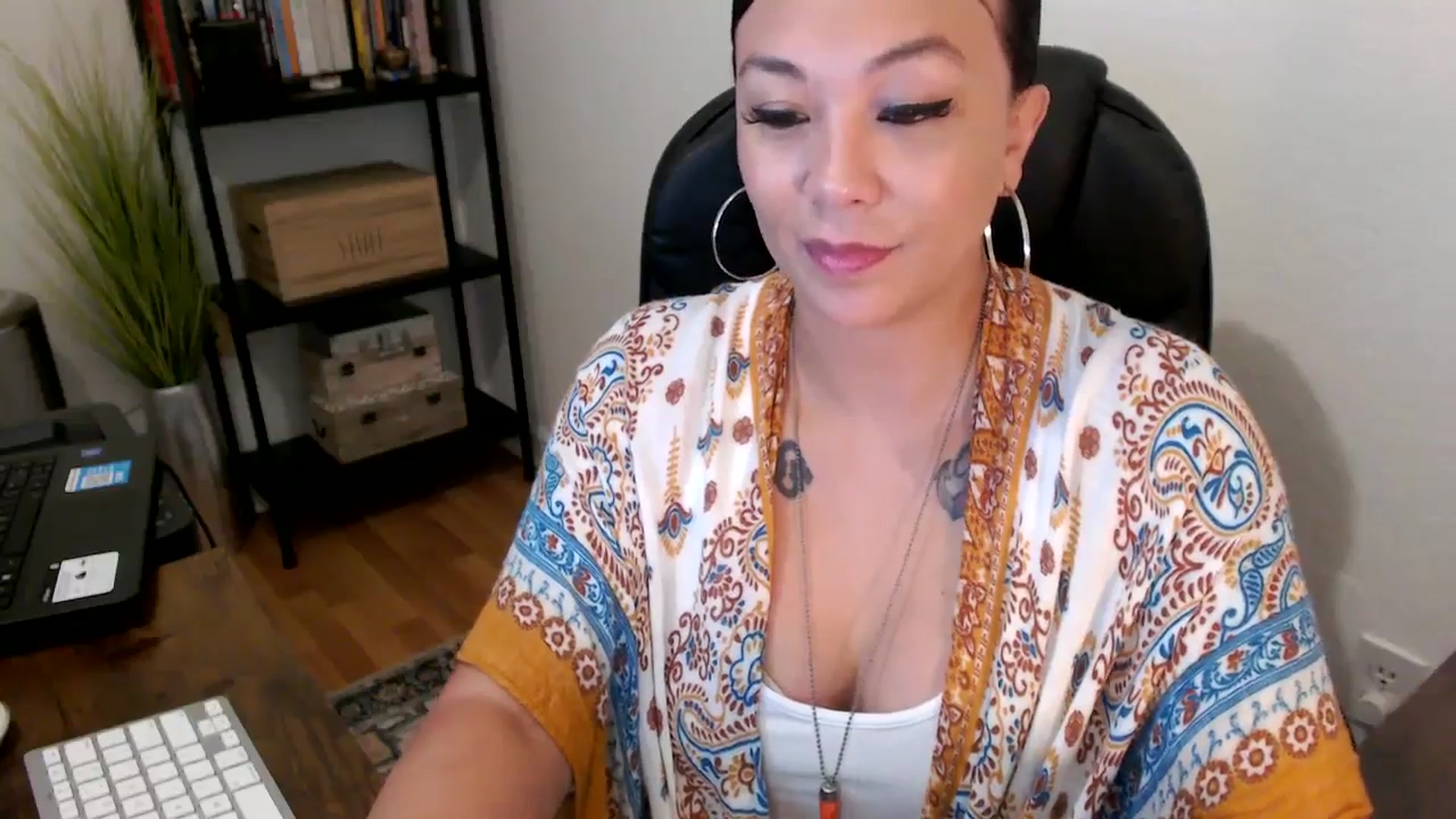 Gallery image thumbnail from MickaylaMoon's myfreecams stream on, 08/13/2024, 21:52 image 20 of 20