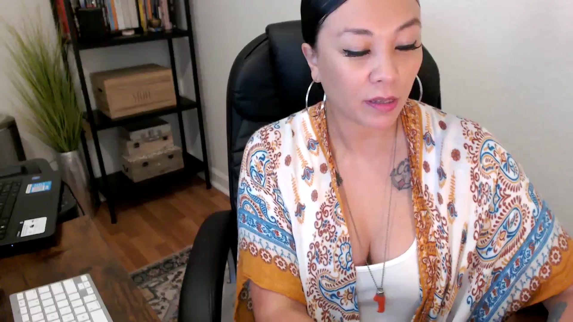 Gallery image thumbnail from MickaylaMoon's myfreecams stream on, 08/13/2024, 22:13 image 18 of 20