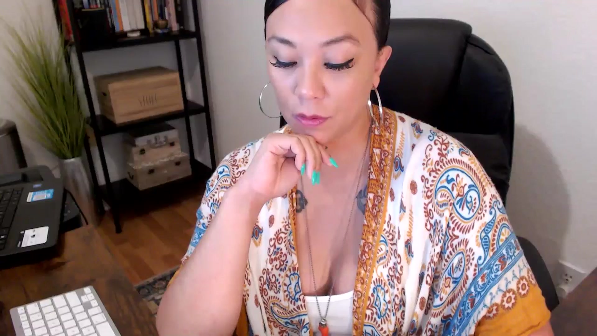Gallery image thumbnail from MickaylaMoon's myfreecams stream on, 08/13/2024, 22:13 image 4 of 20