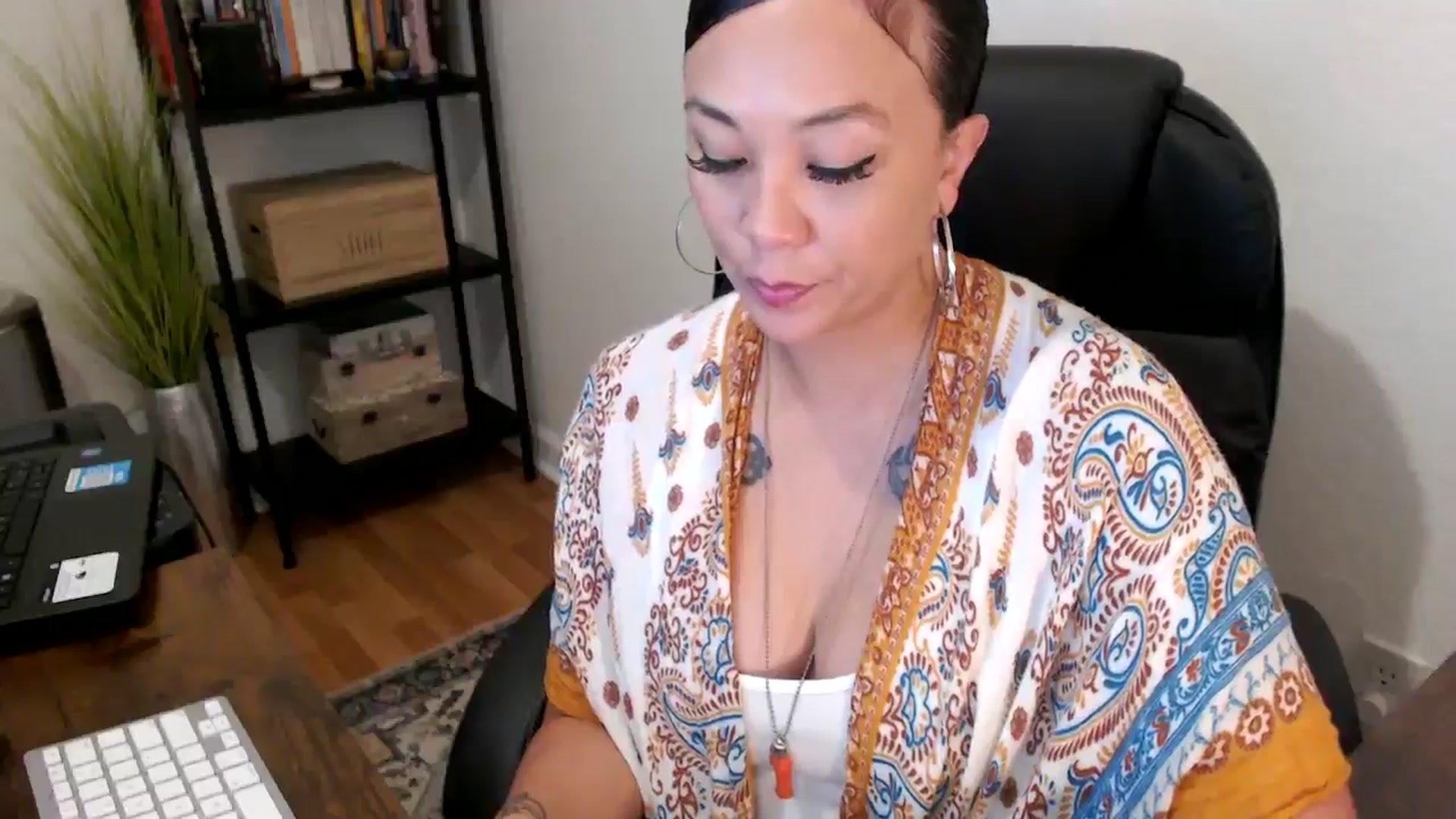 Gallery image thumbnail from MickaylaMoon's myfreecams stream on, 08/13/2024, 22:13 image 5 of 20