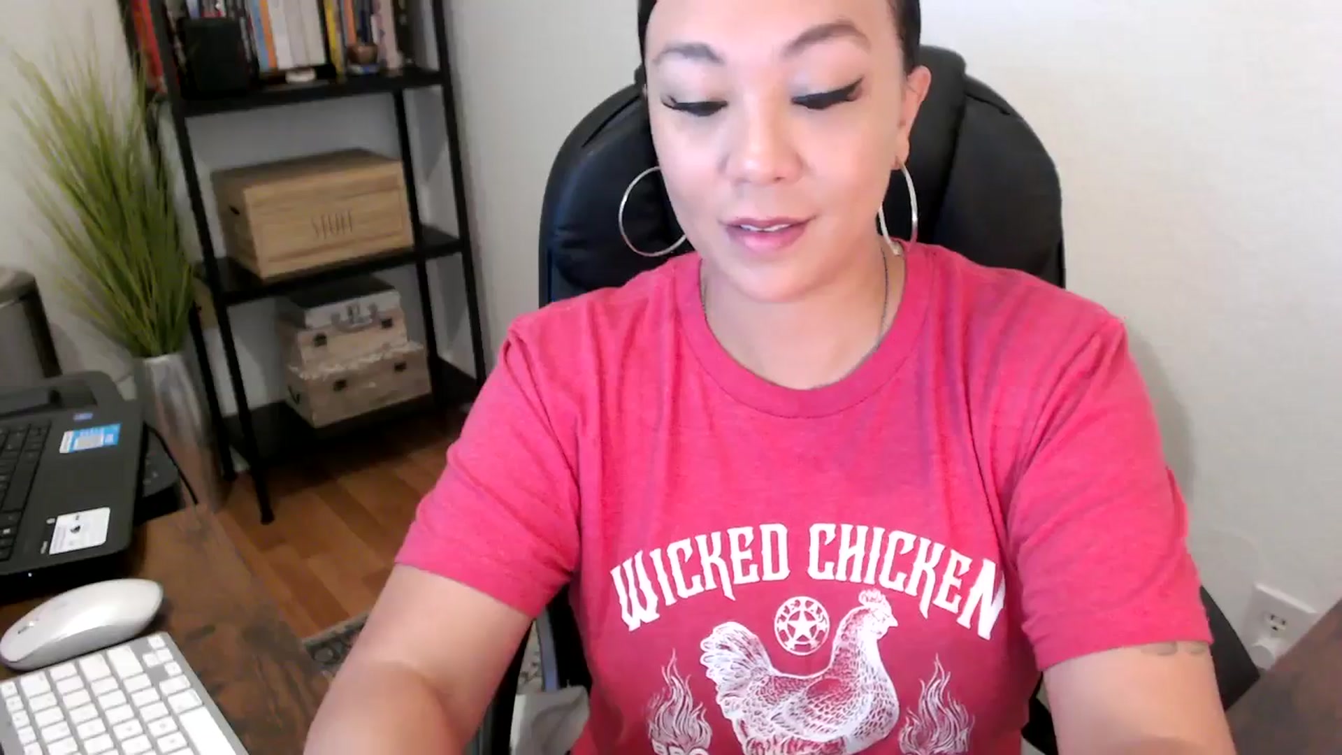 Gallery image thumbnail from MickaylaMoon's myfreecams stream on, 08/14/2024, 15:13 image 3 of 20