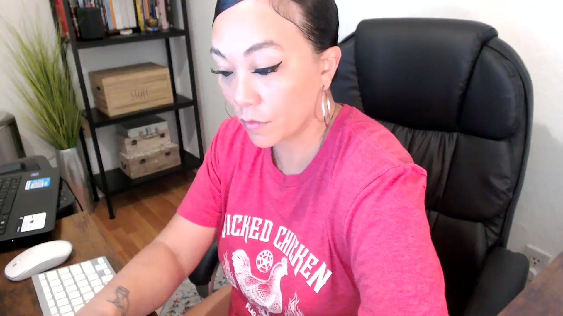 Gallery image thumbnail from MickaylaMoon's myfreecams stream on, 08/14/2024, 15:13 image 14 of 20