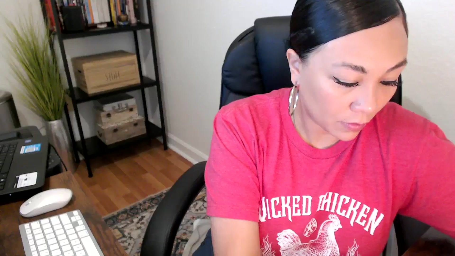 Gallery image thumbnail from MickaylaMoon's myfreecams stream on, 08/14/2024, 15:40 image 17 of 20