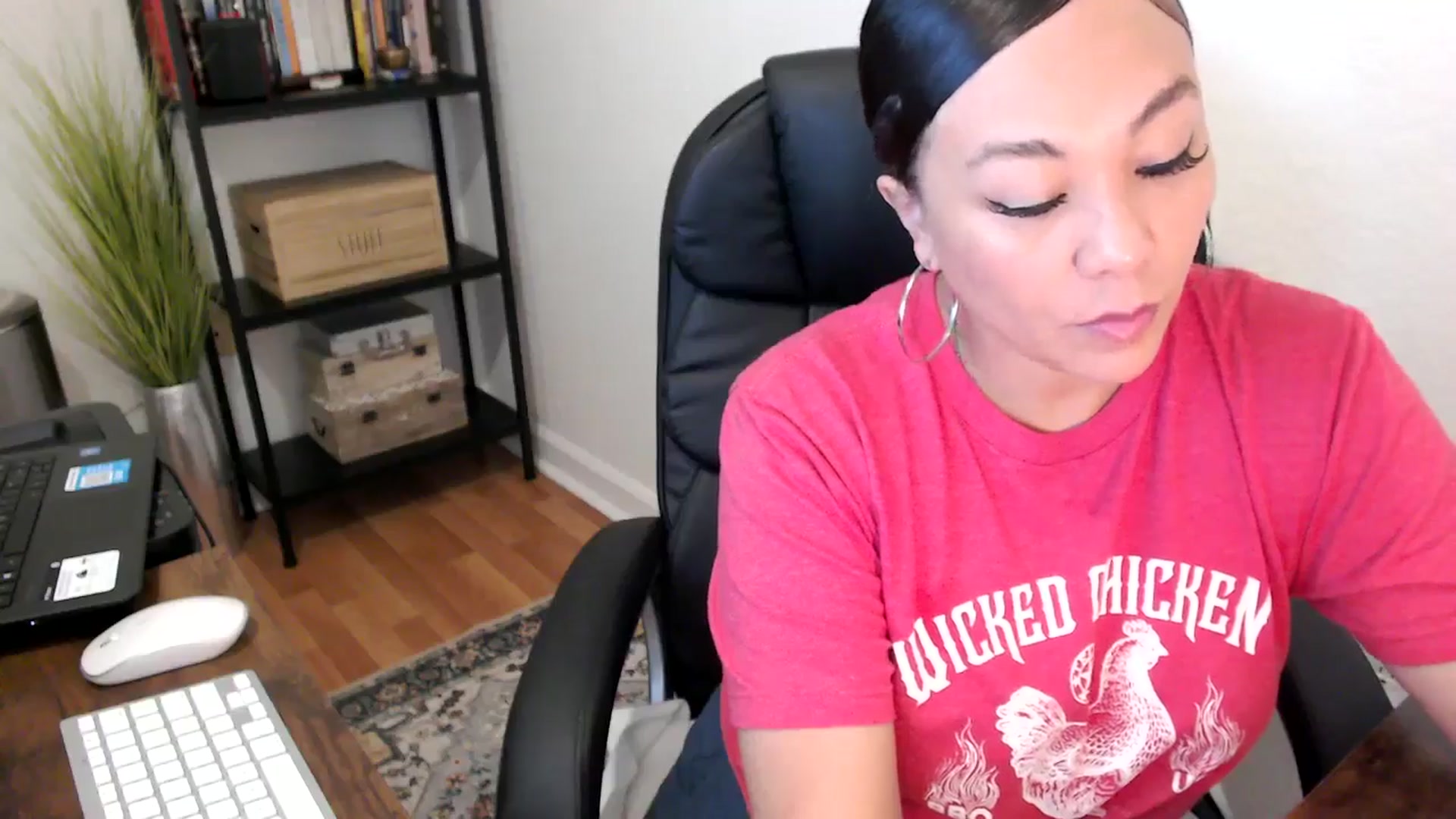Gallery image thumbnail from MickaylaMoon's myfreecams stream on, 08/14/2024, 15:40 image 2 of 20