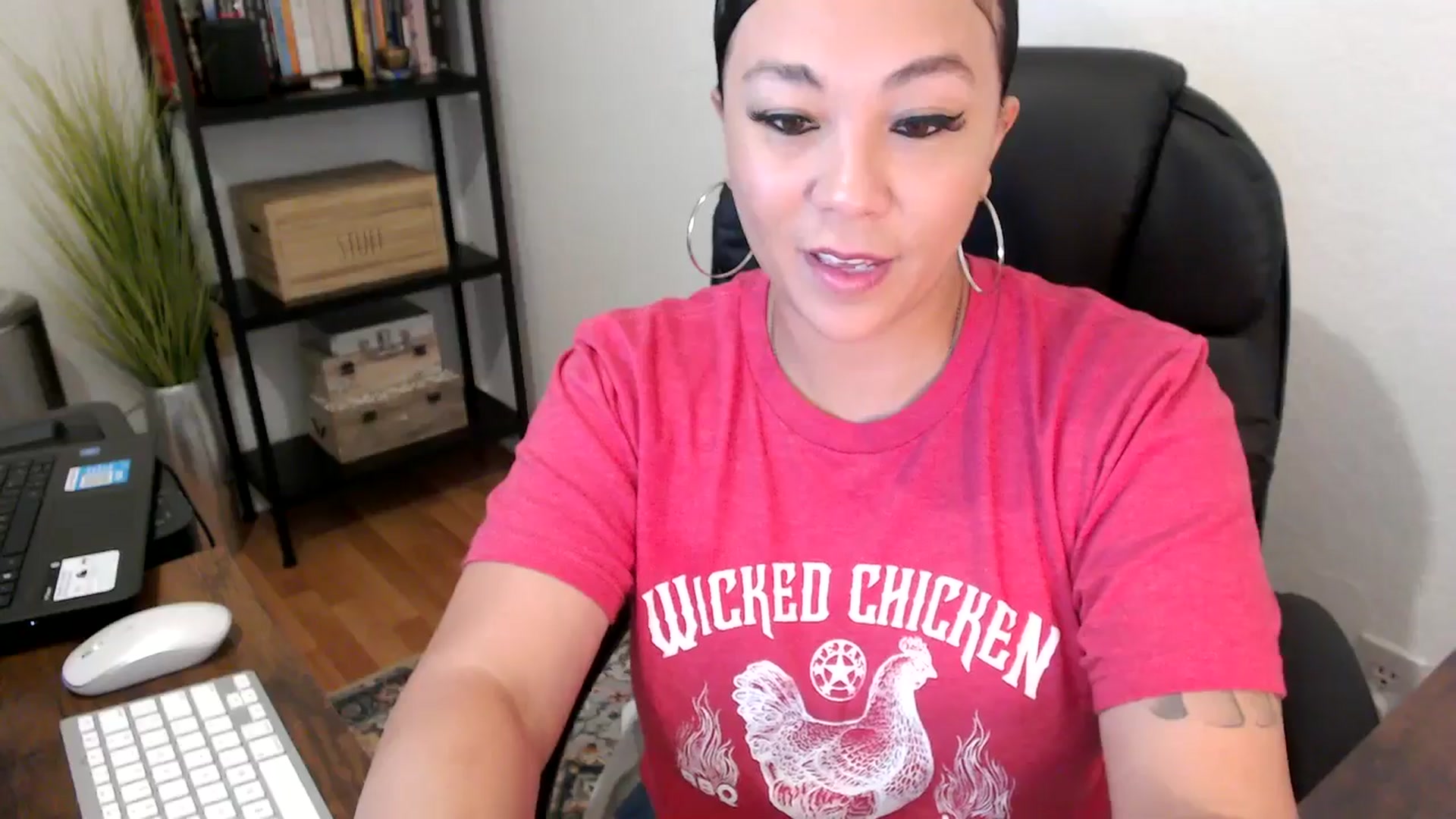 Gallery image thumbnail from MickaylaMoon's myfreecams stream on, 08/14/2024, 15:40 image 20 of 20