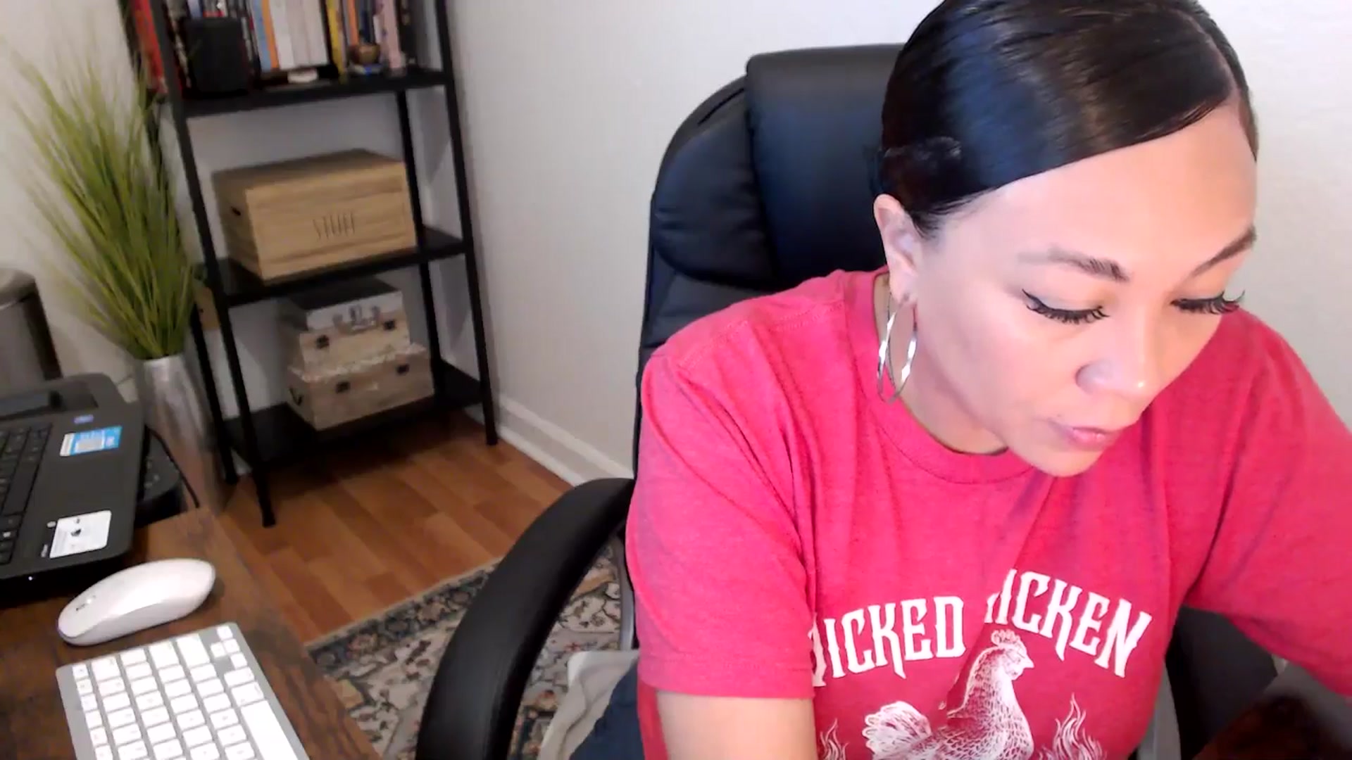 Gallery image thumbnail from MickaylaMoon's myfreecams stream on, 08/14/2024, 15:40 image 14 of 20