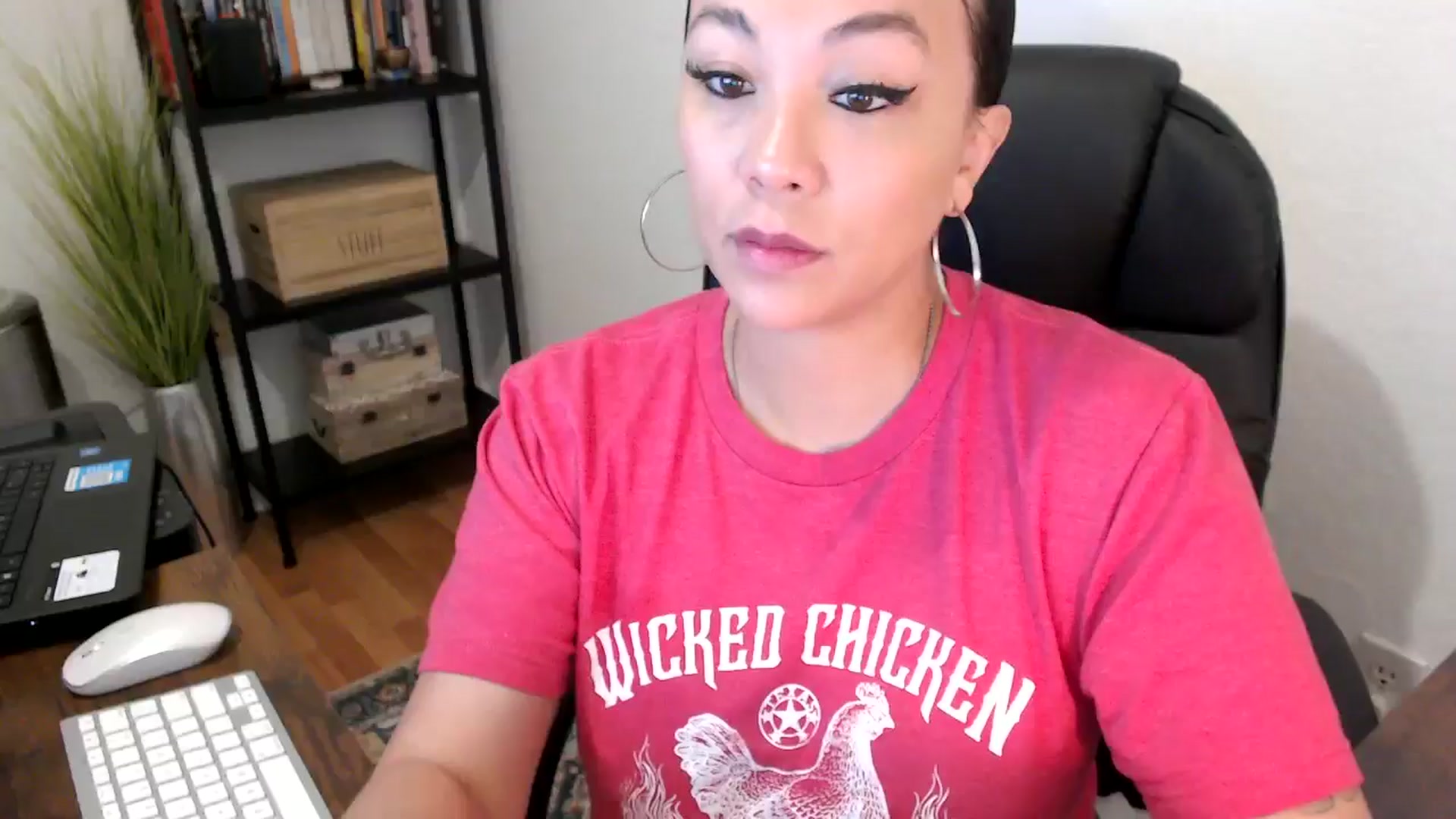 Gallery image thumbnail from MickaylaMoon's myfreecams stream on, 08/14/2024, 15:40 image 16 of 20